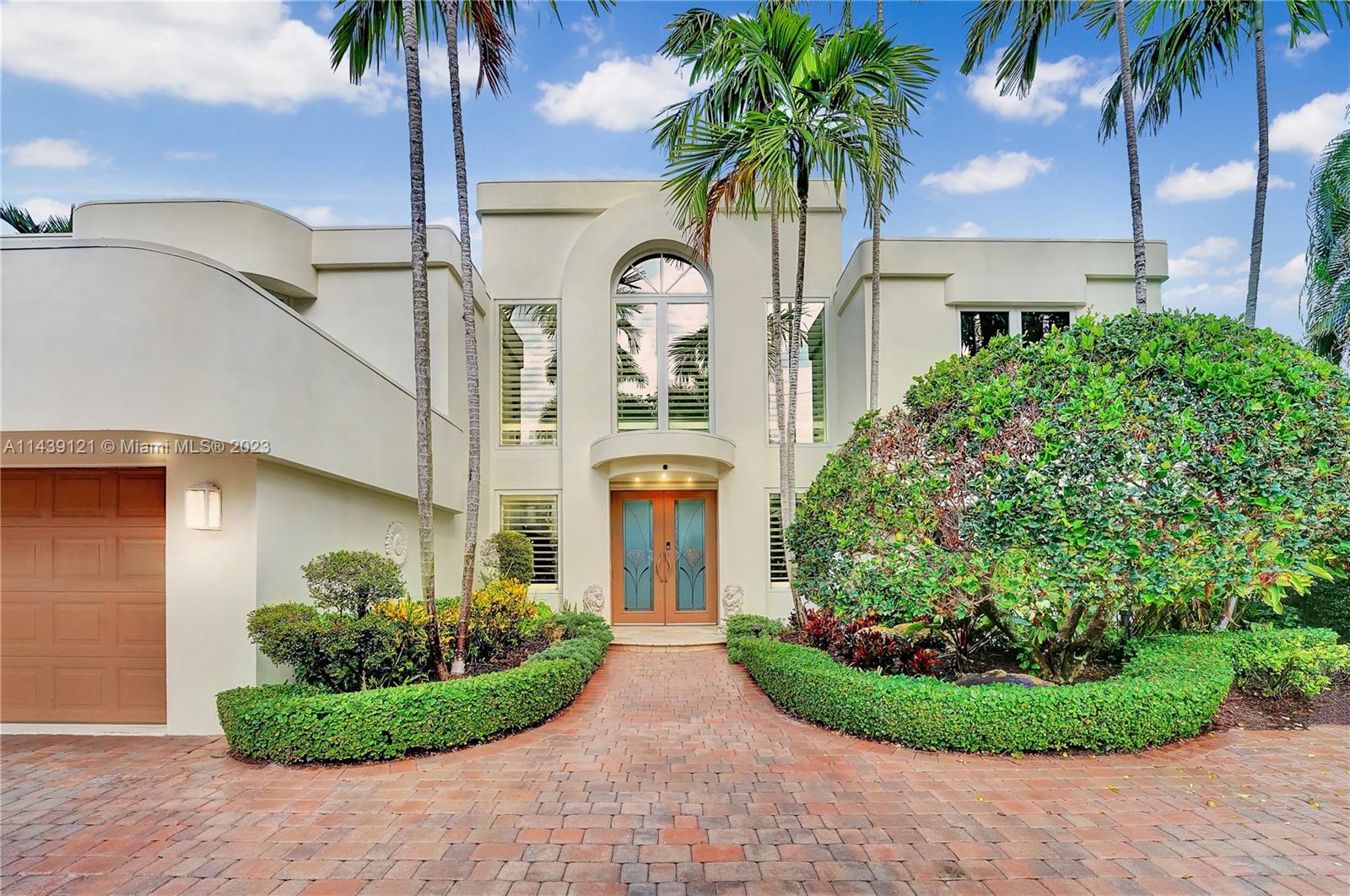 1247 Seminole Dr Unit: 1247