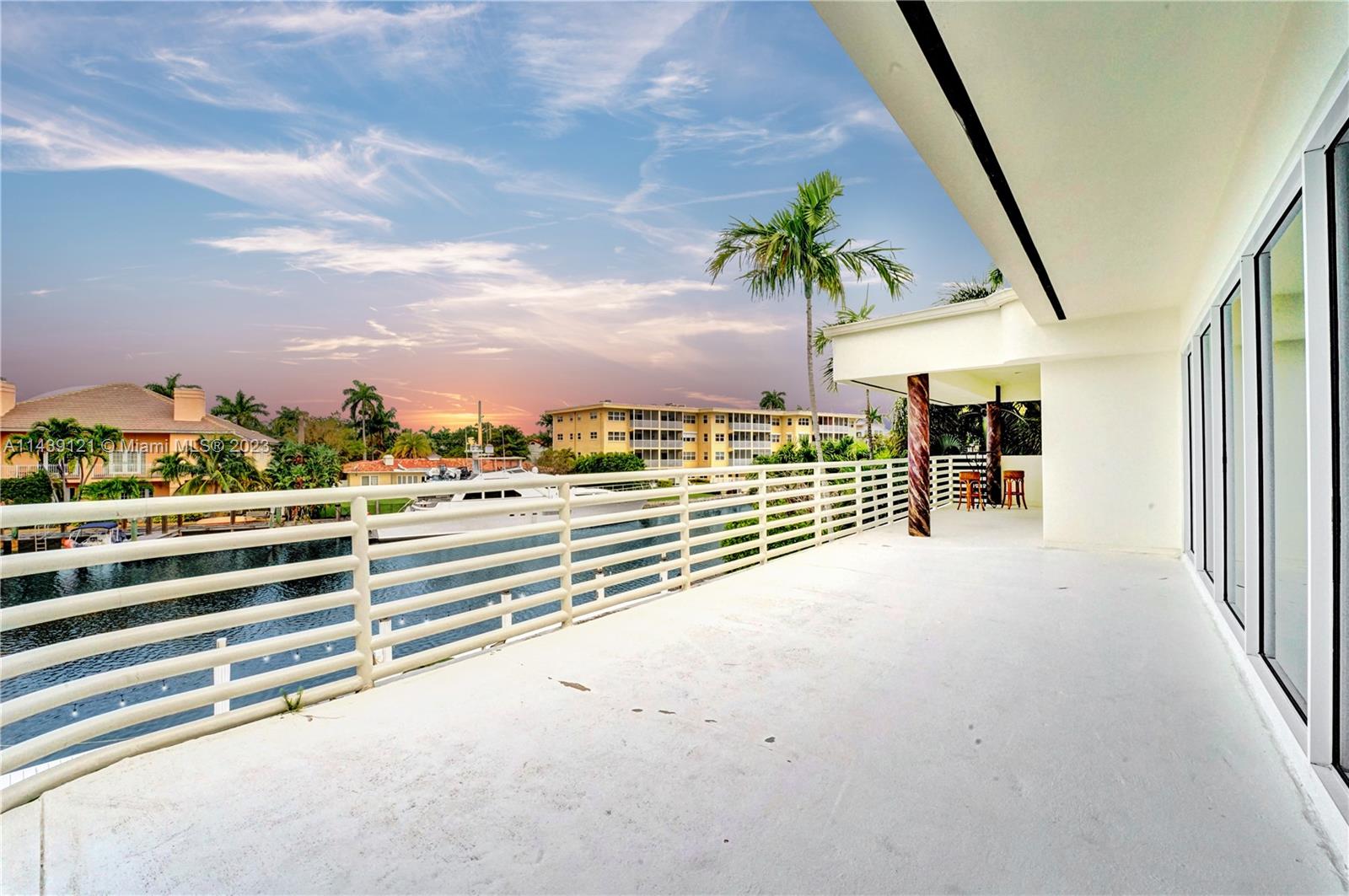 1247 Seminole Dr Unit: 1247