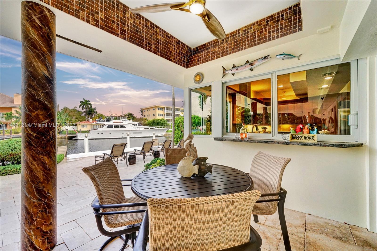 1247 Seminole Dr Unit: 1247