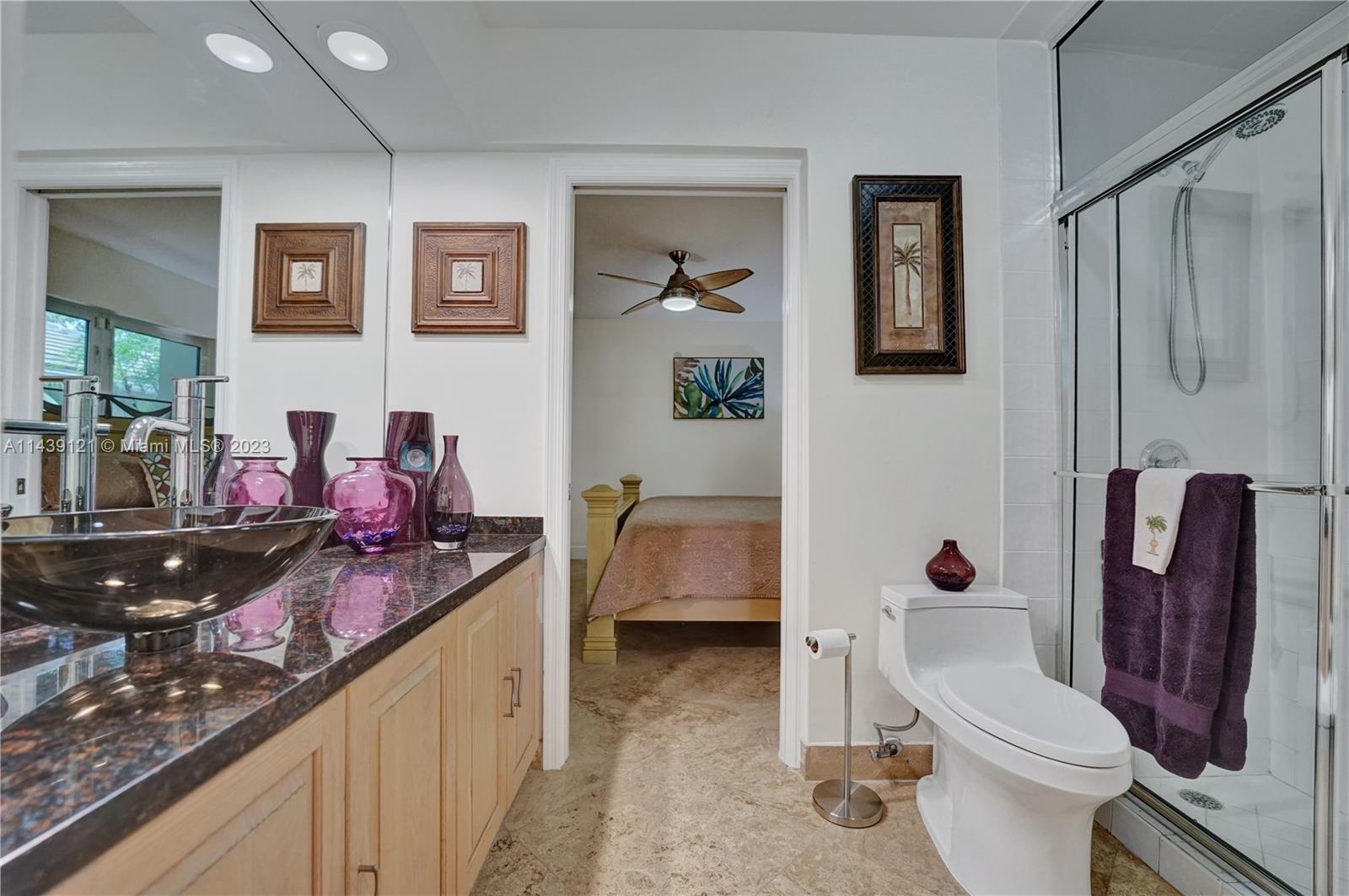 1247 Seminole Dr Unit: 1247