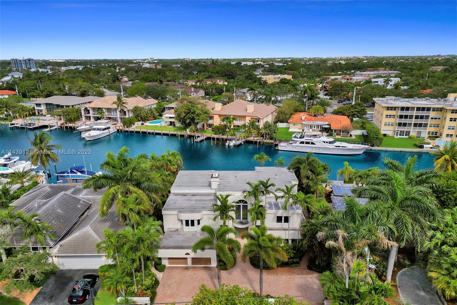 1247 Seminole Dr Unit: 1247