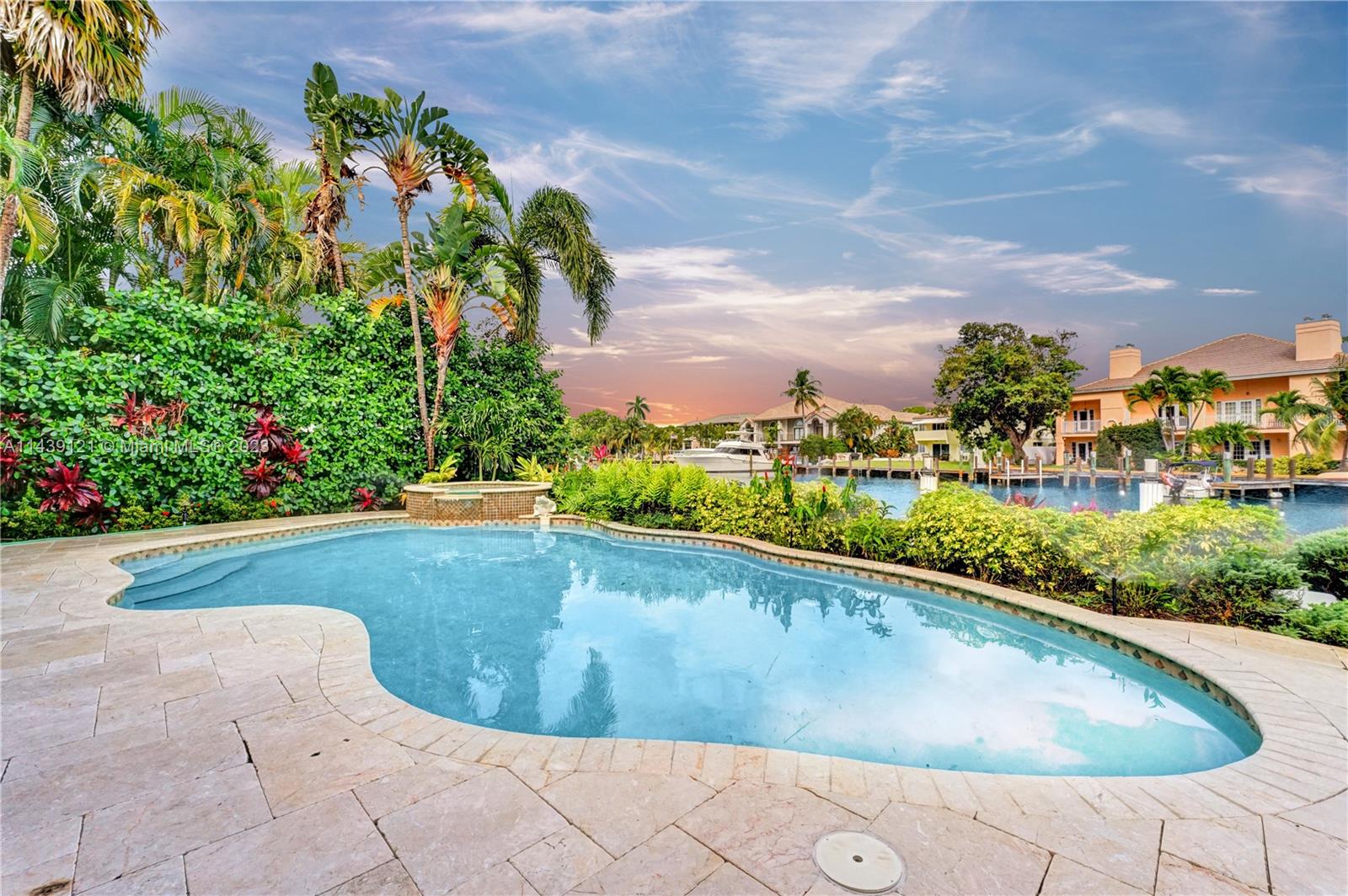 1247 Seminole Dr Unit: 1247