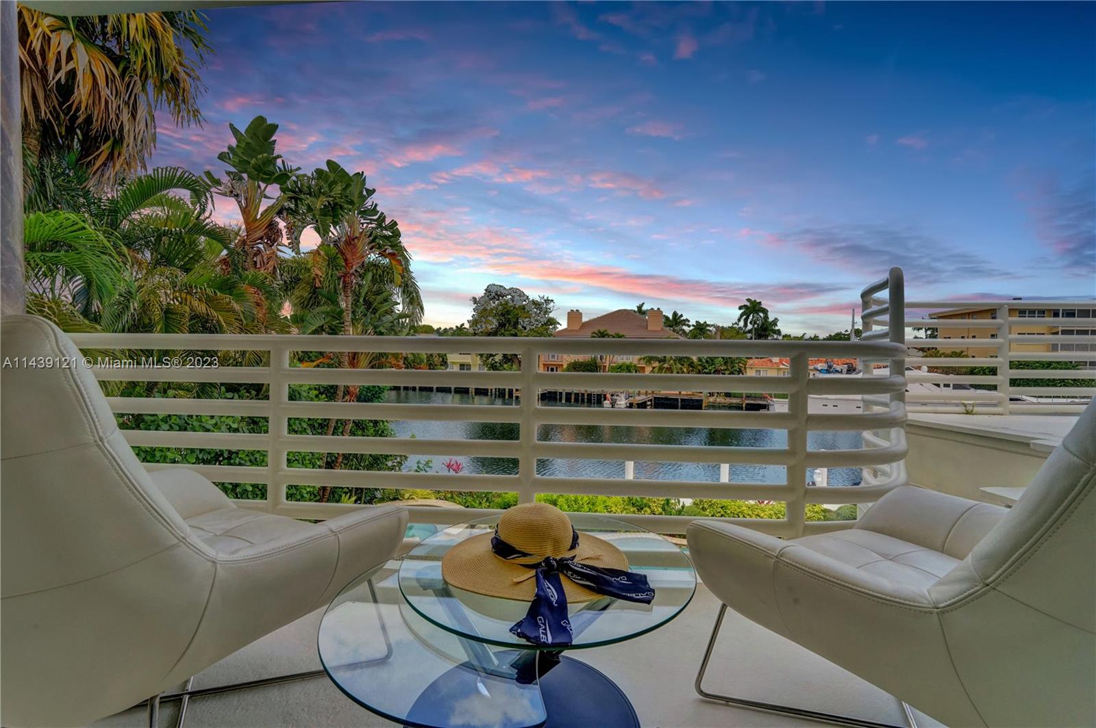 1247 Seminole Dr Unit: 1247