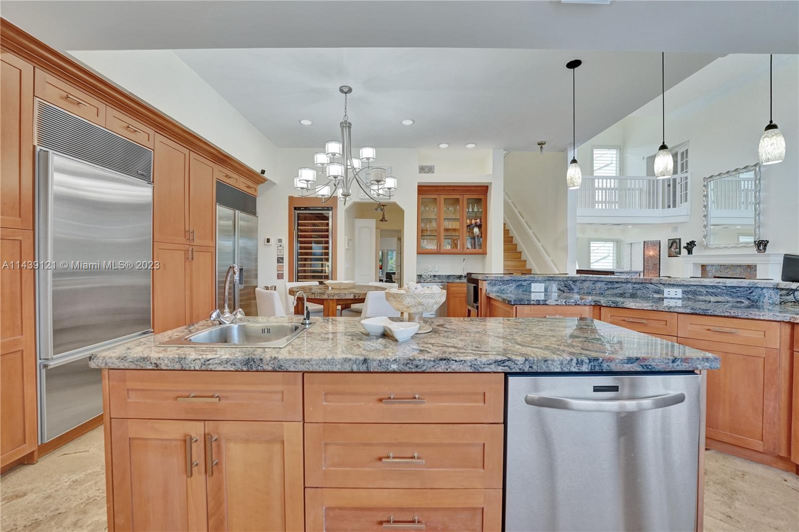 1247 Seminole Dr Unit: 1247