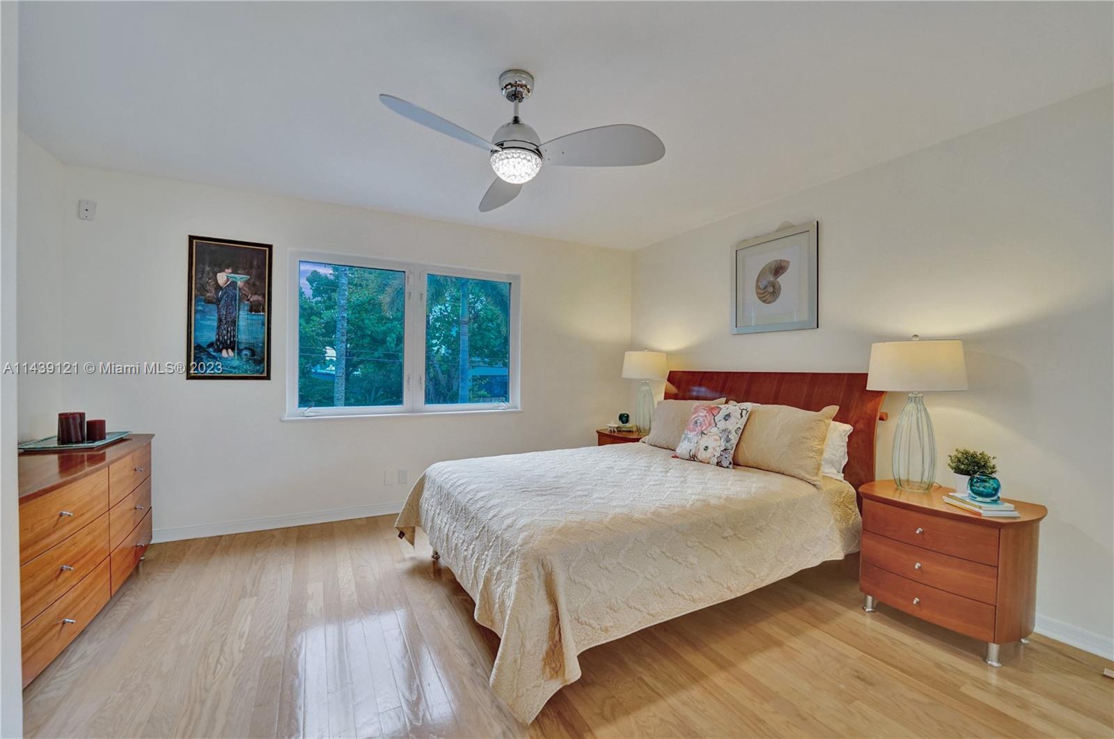 1247 Seminole Dr Unit: 1247