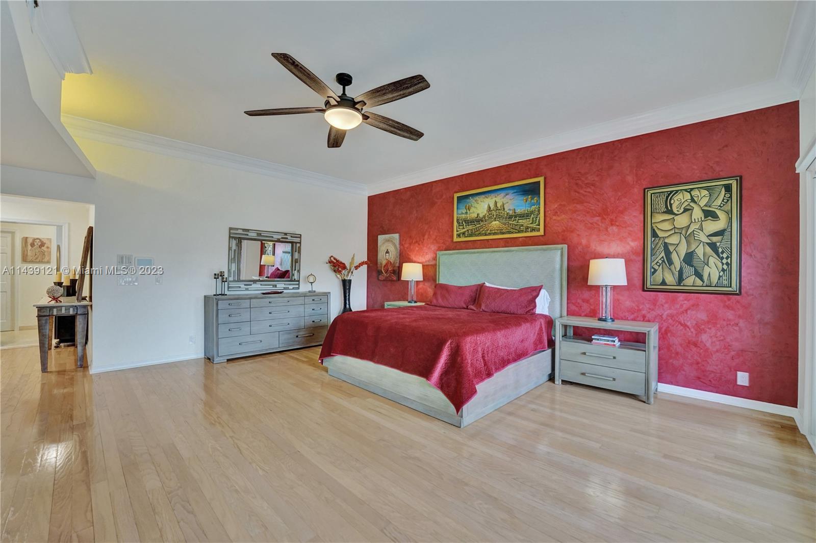 1247 Seminole Dr Unit: 1247