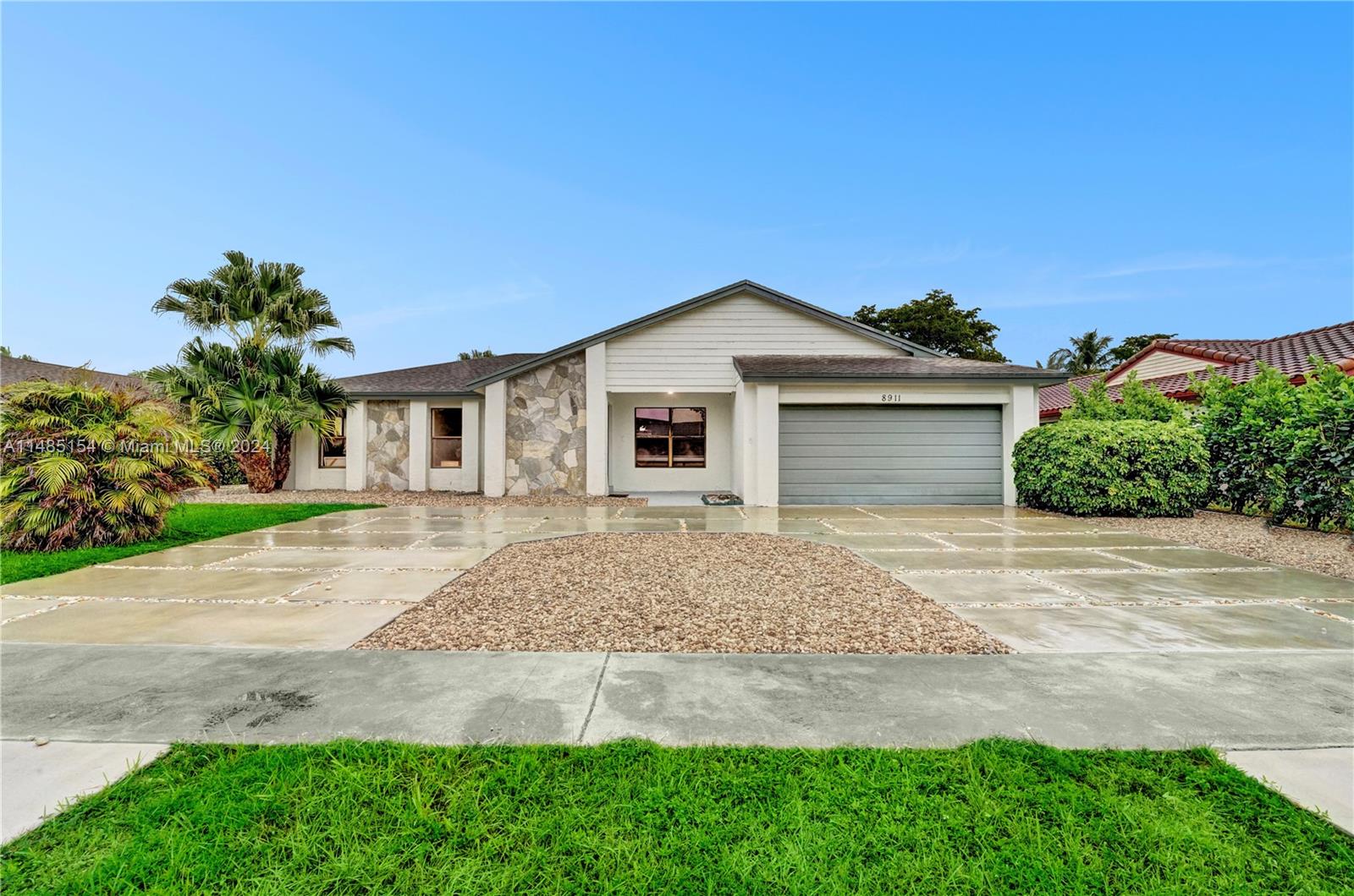 8911 NW 79th St