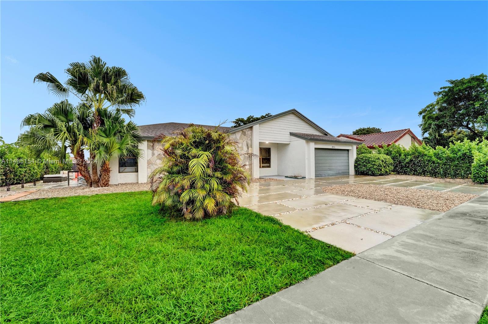 8911 NW 79th St