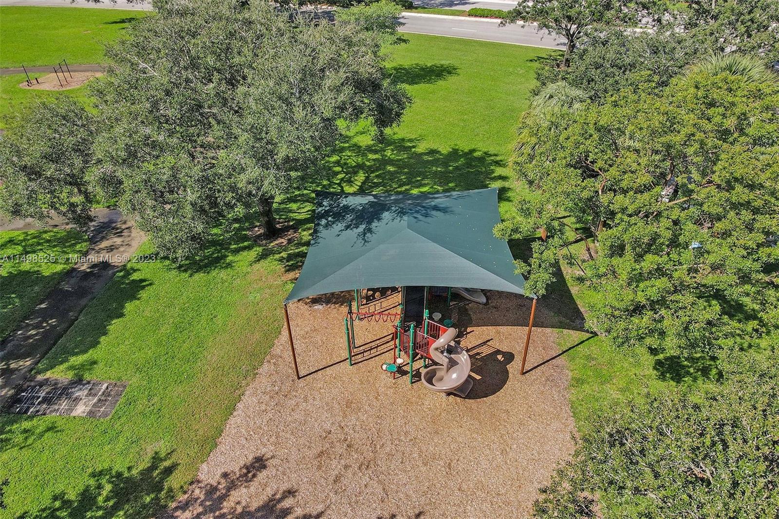 1410 NW 104th Ave