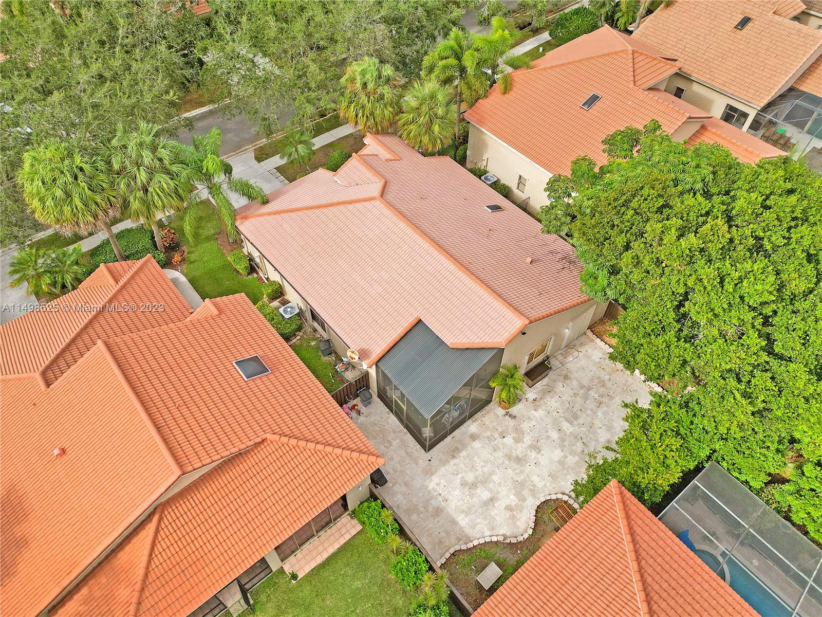 1410 NW 104th Ave