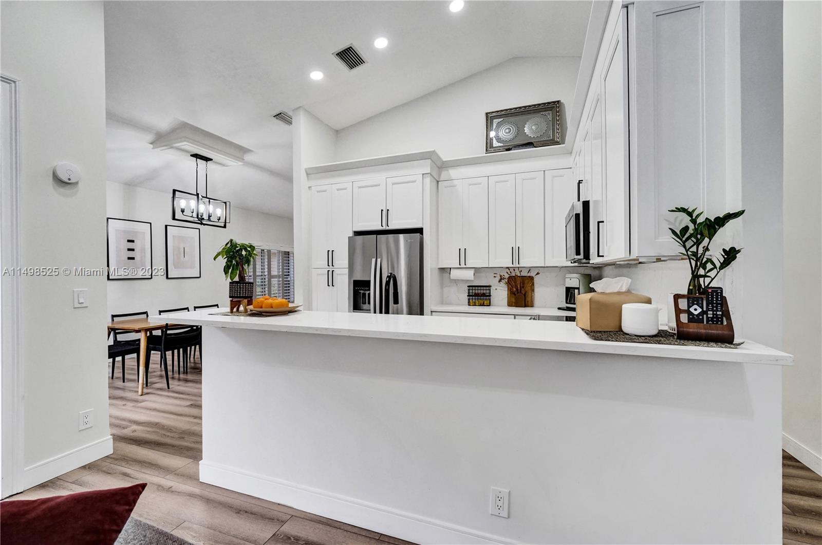 1410 NW 104th Ave