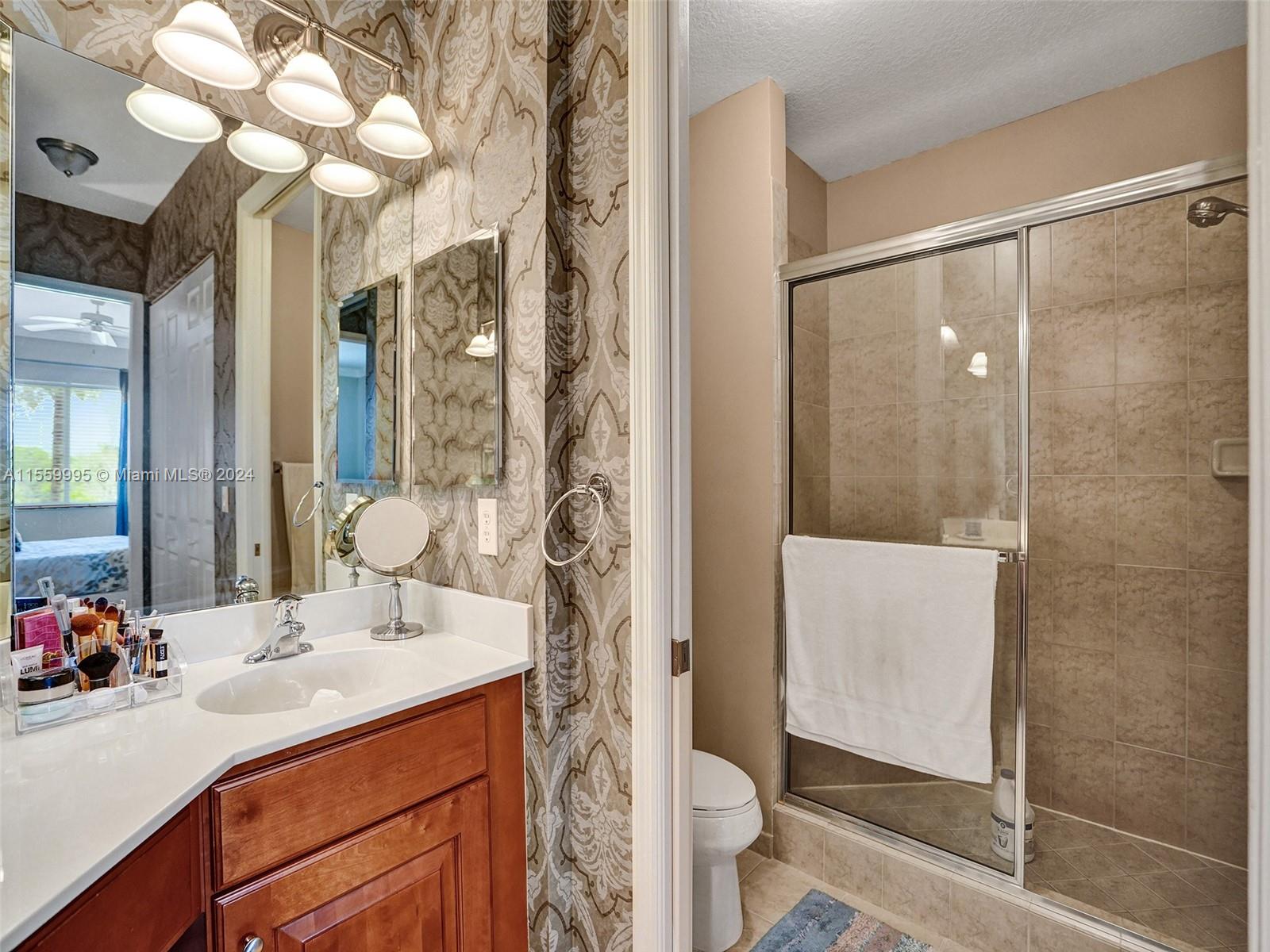 3500 Oaks Clubhouse Dr # 303