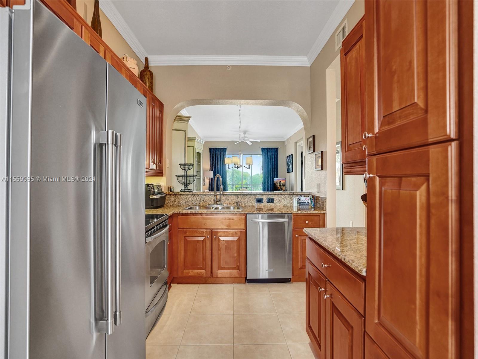 3500 Oaks Clubhouse Dr # 303