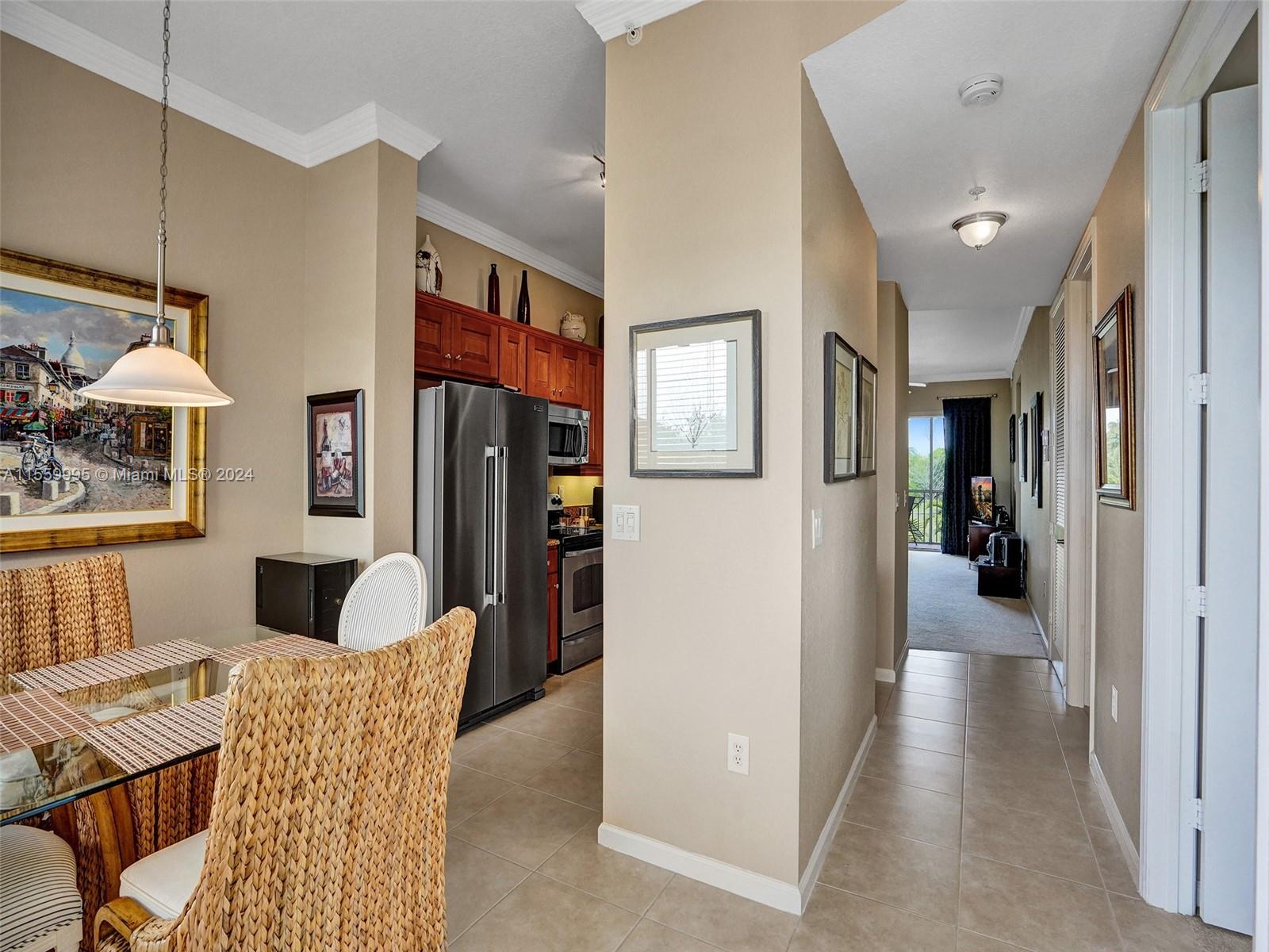 3500 Oaks Clubhouse Dr # 303