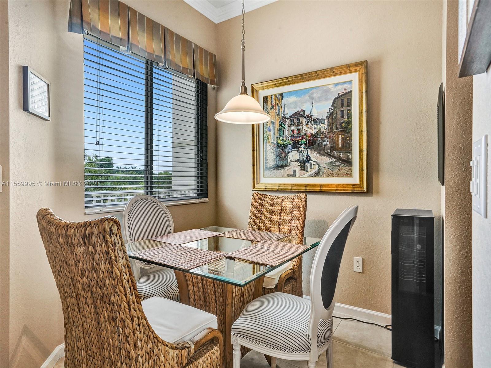 3500 Oaks Clubhouse Dr # 303