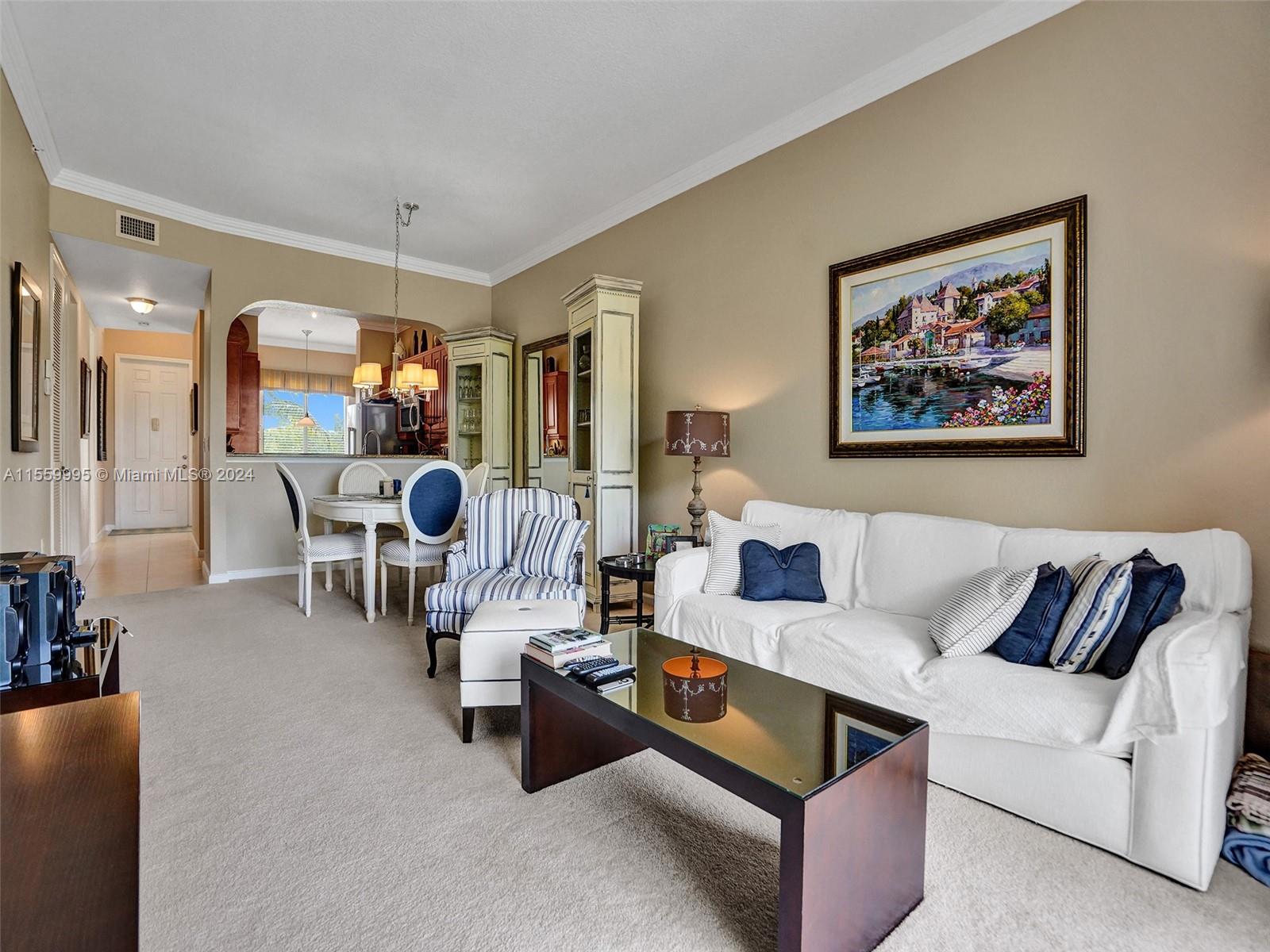 3500 Oaks Clubhouse Dr # 303