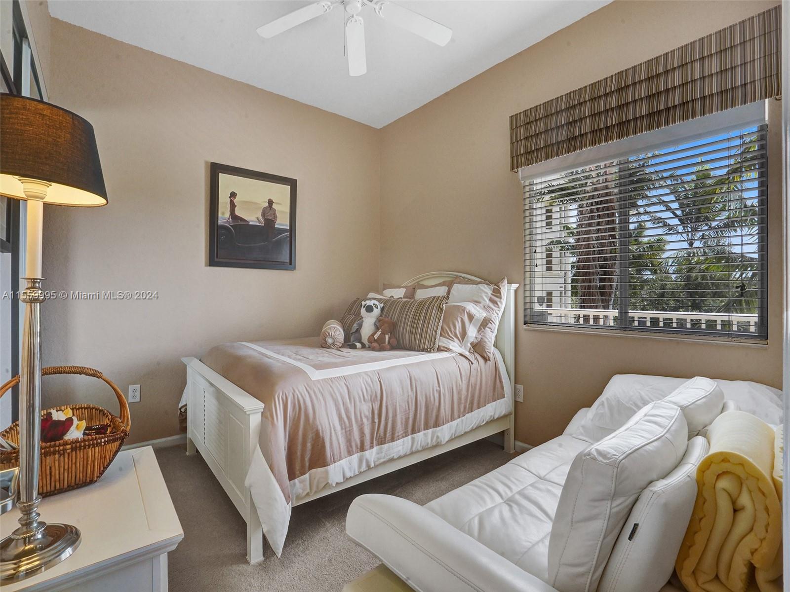 3500 Oaks Clubhouse Dr # 303