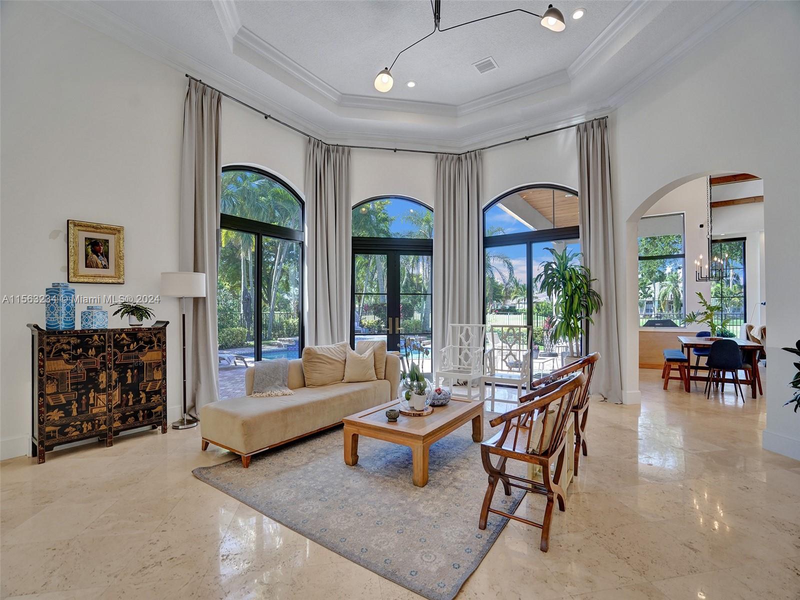 2497 Poinciana Dr