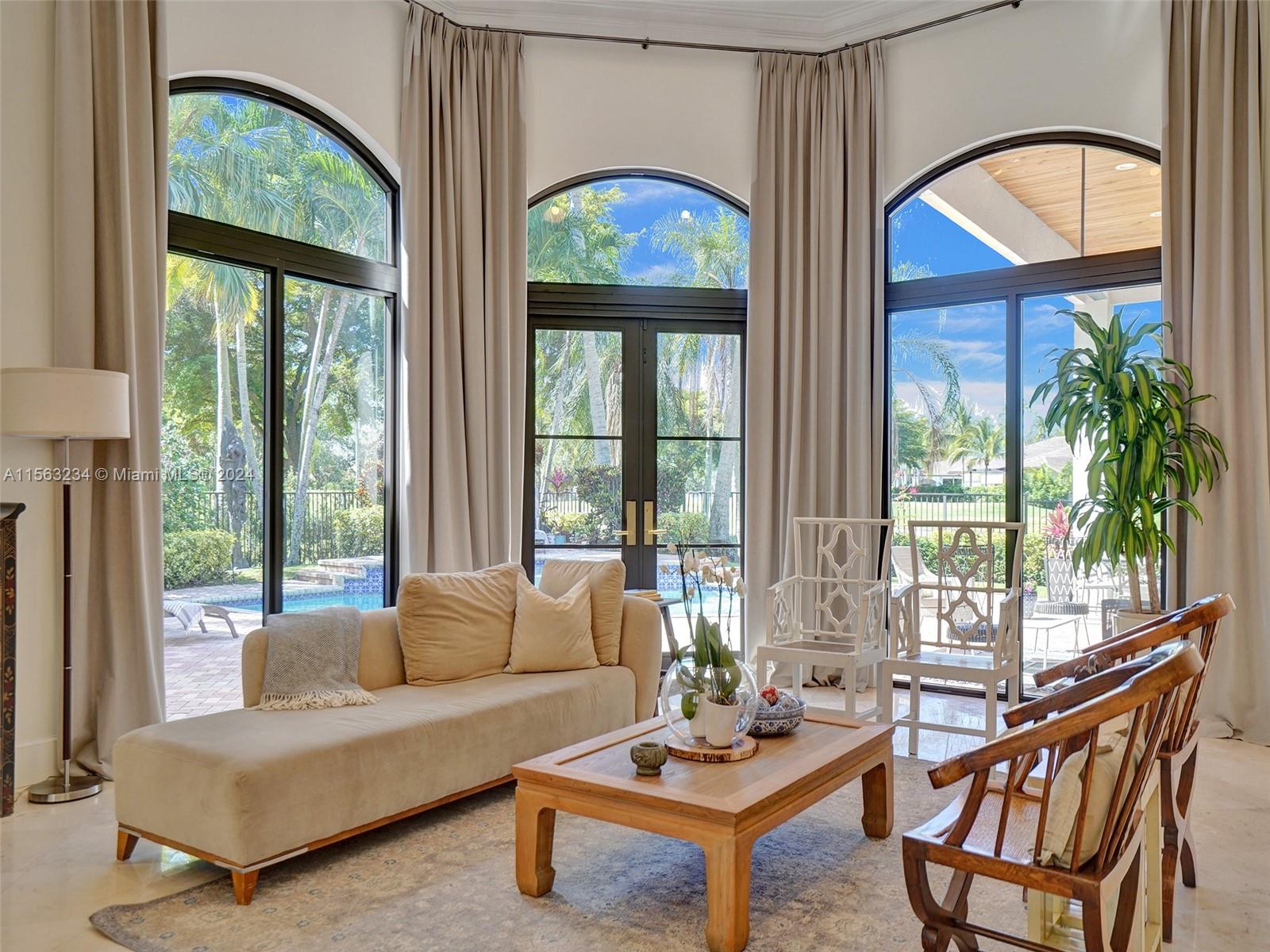 2497 Poinciana Dr