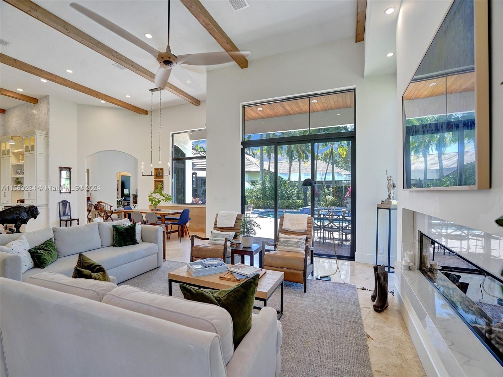 2497 Poinciana Dr
