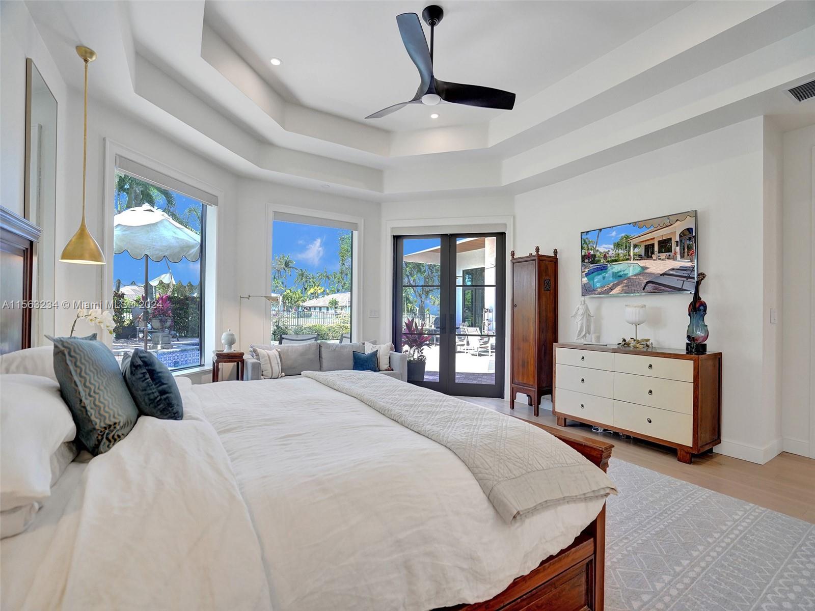 2497 Poinciana Dr