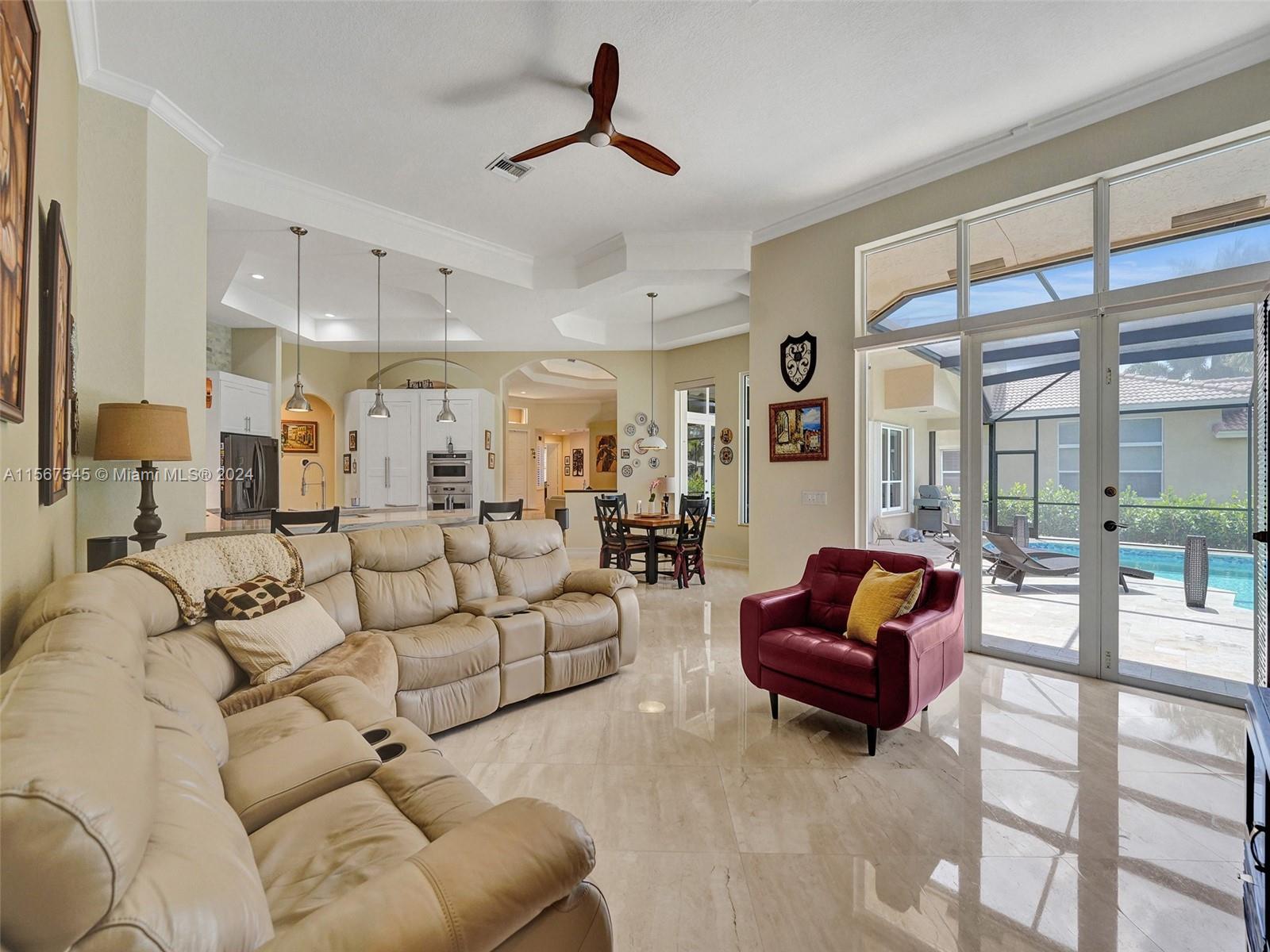 2471 Eagle Run Dr