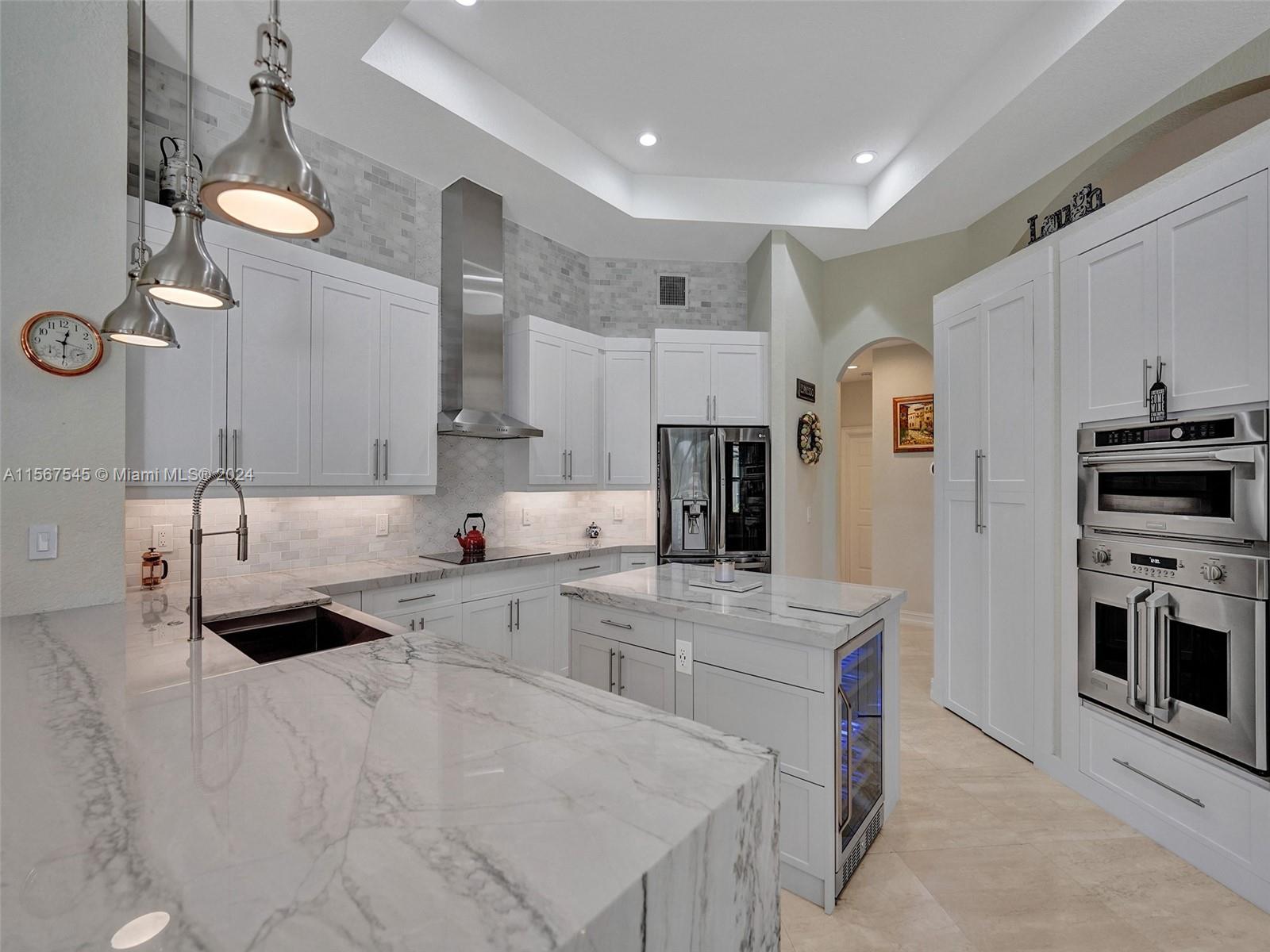 2471 Eagle Run Dr