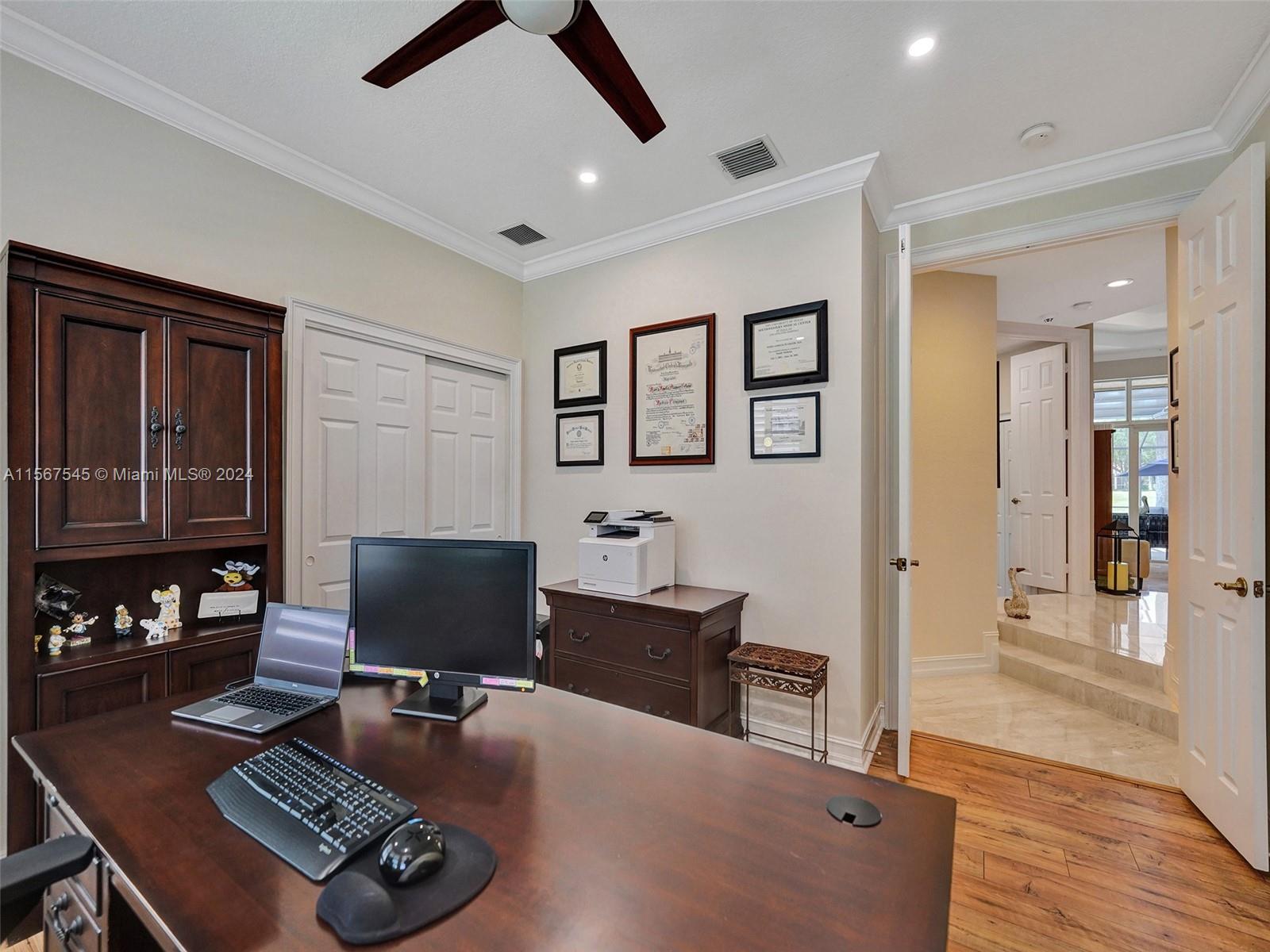 2471 Eagle Run Dr