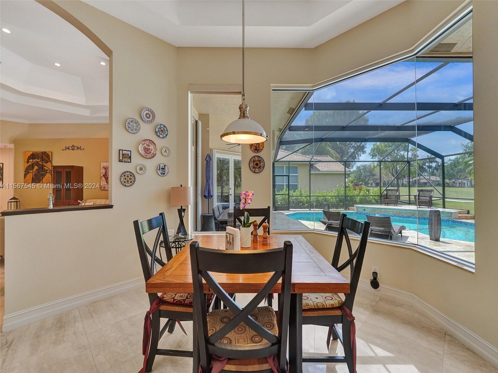 2471 Eagle Run Dr