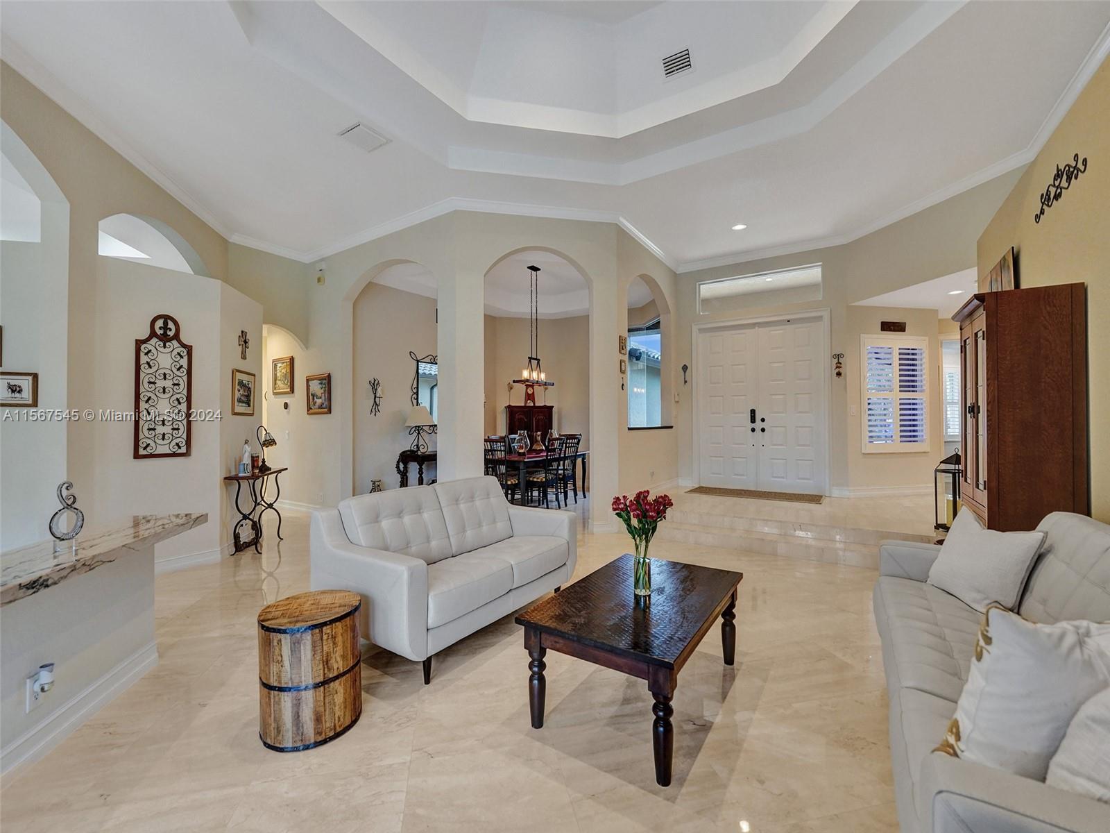 2471 Eagle Run Dr