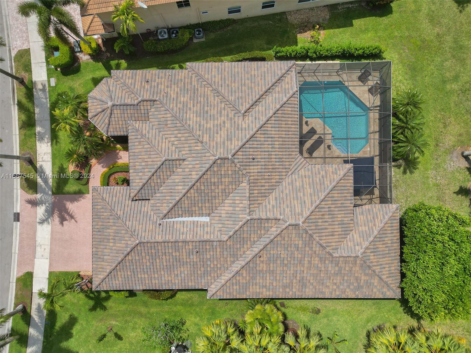 2471 Eagle Run Dr