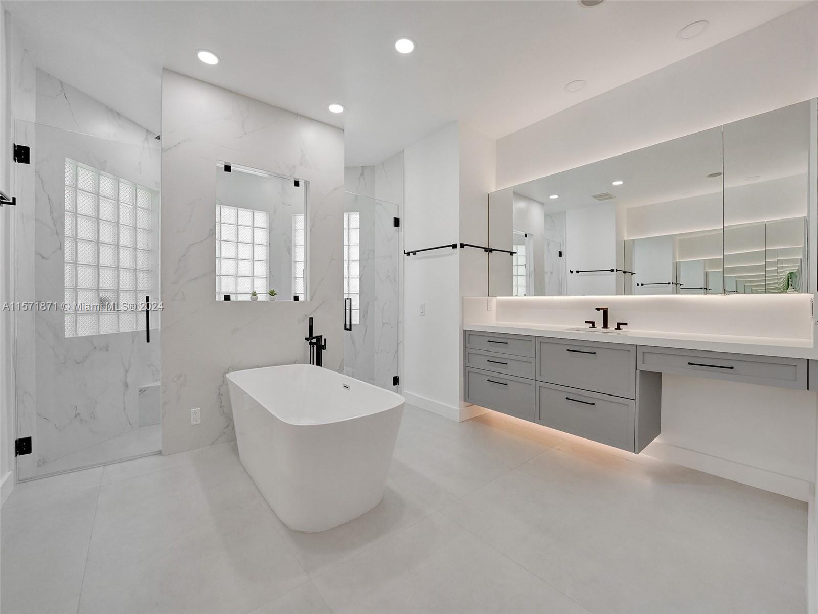 2440 Provence Cir