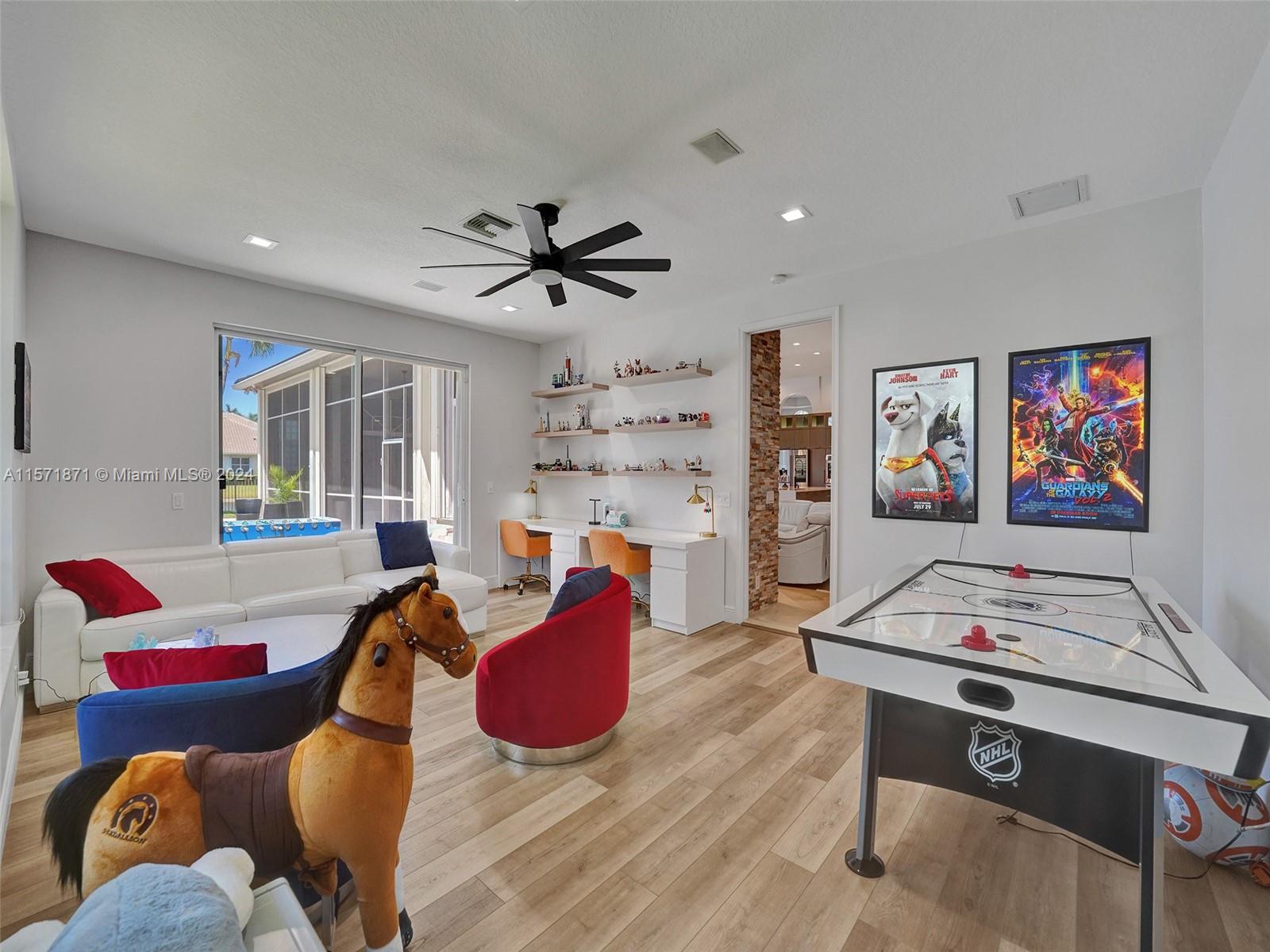 2440 Provence Cir