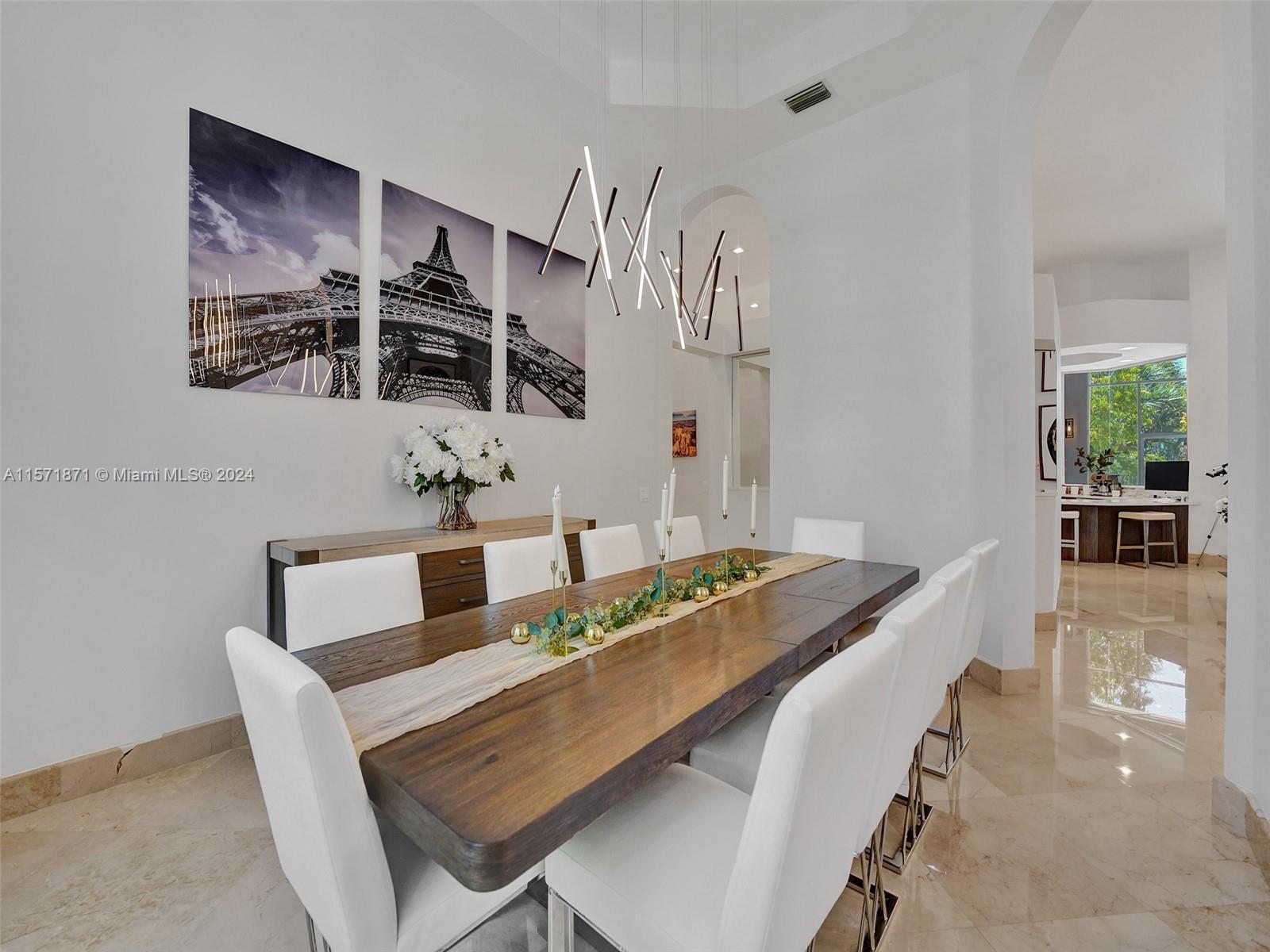 2440 Provence Cir