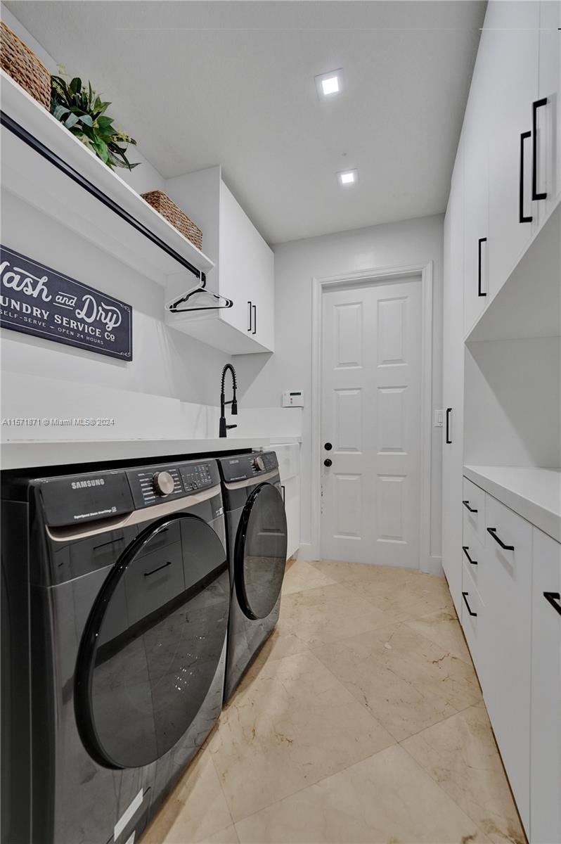 2440 Provence Cir