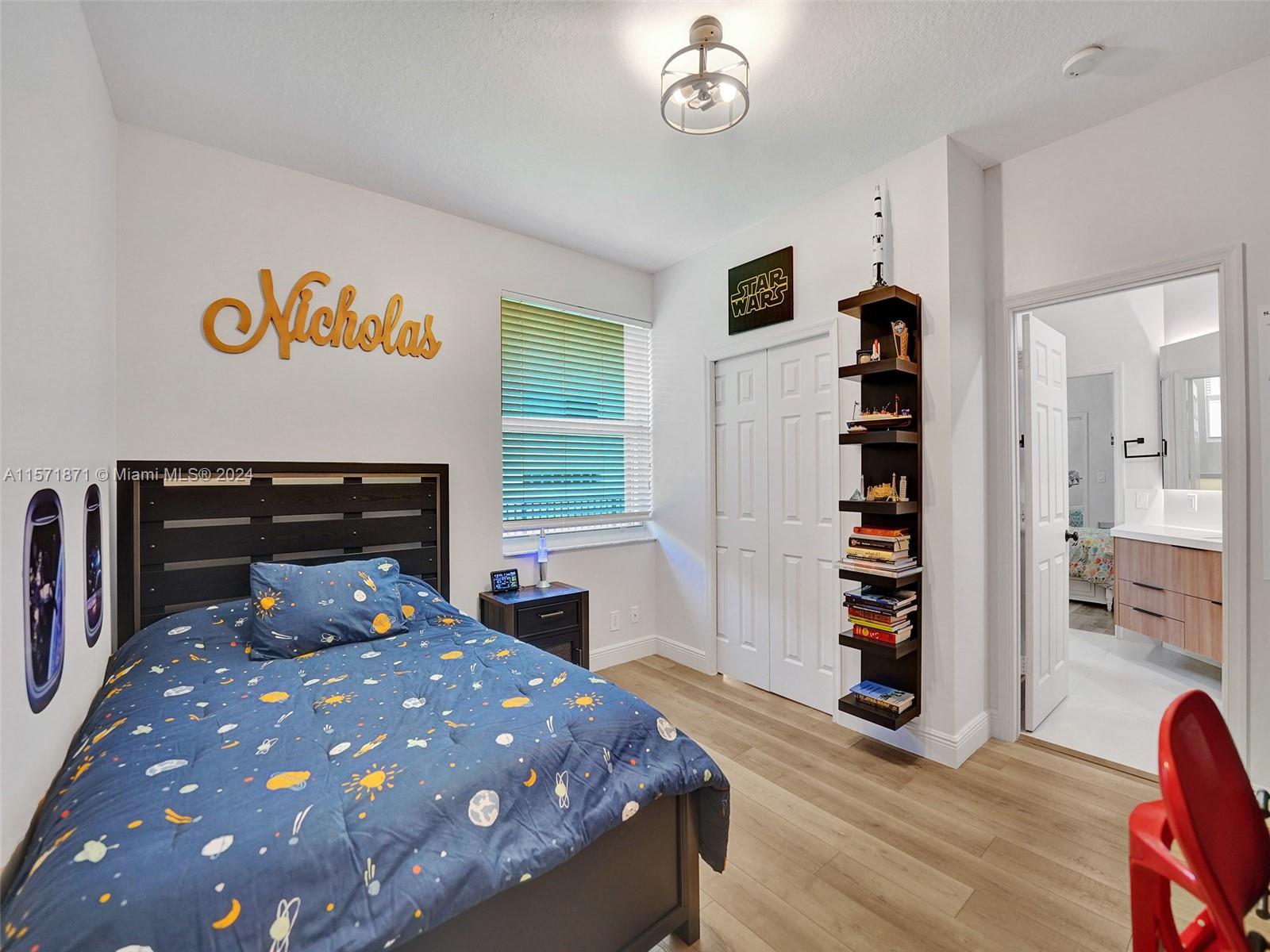 2440 Provence Cir