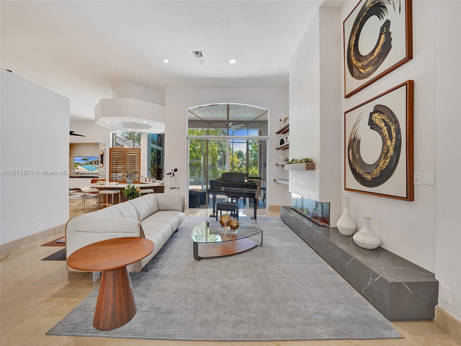 2440 Provence Cir