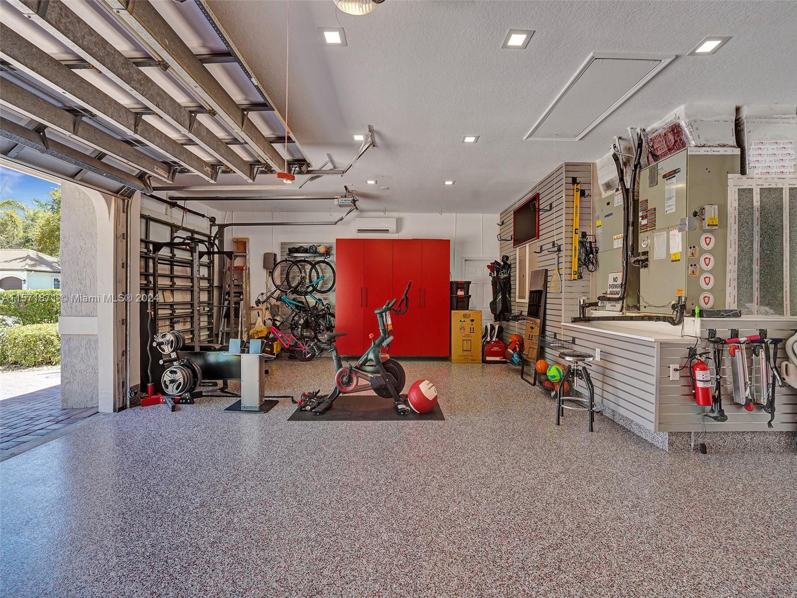 2440 Provence Cir