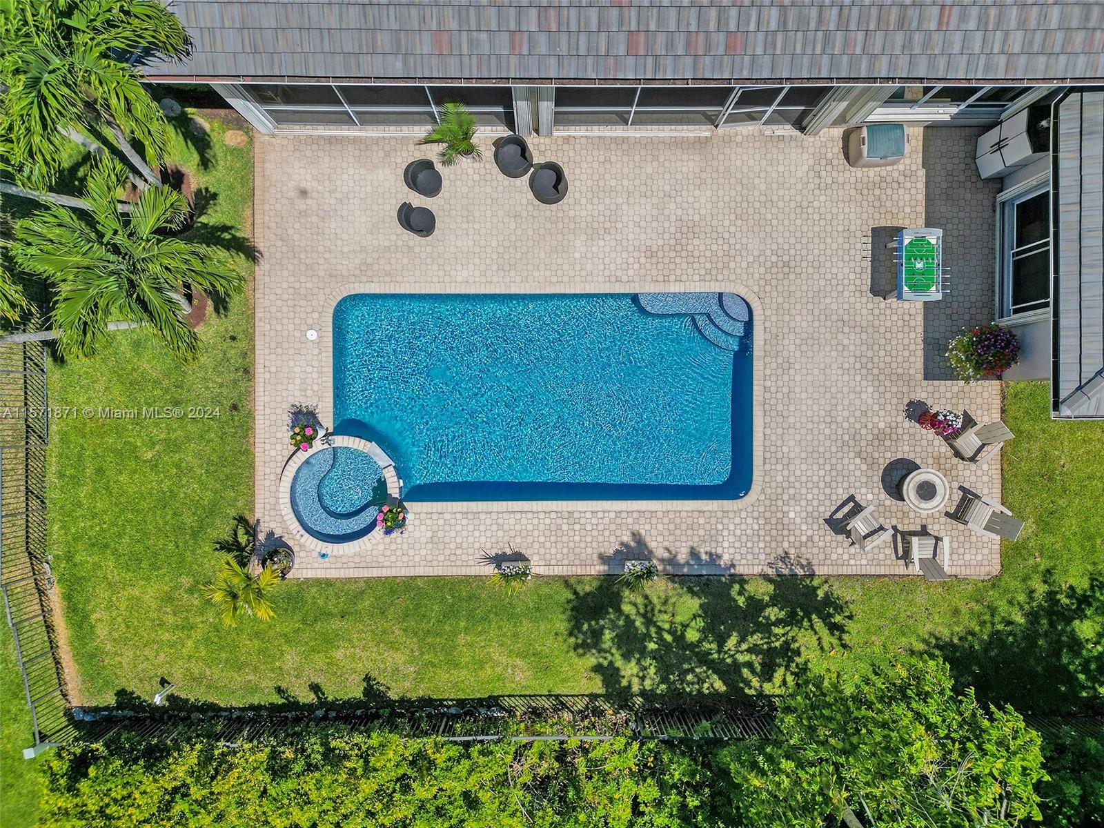 2440 Provence Cir