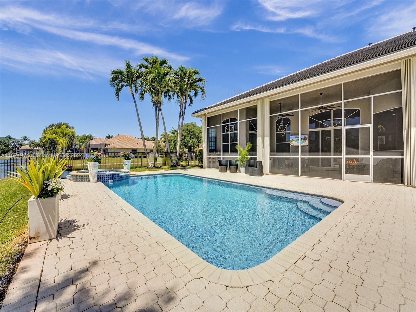 2440 Provence Cir