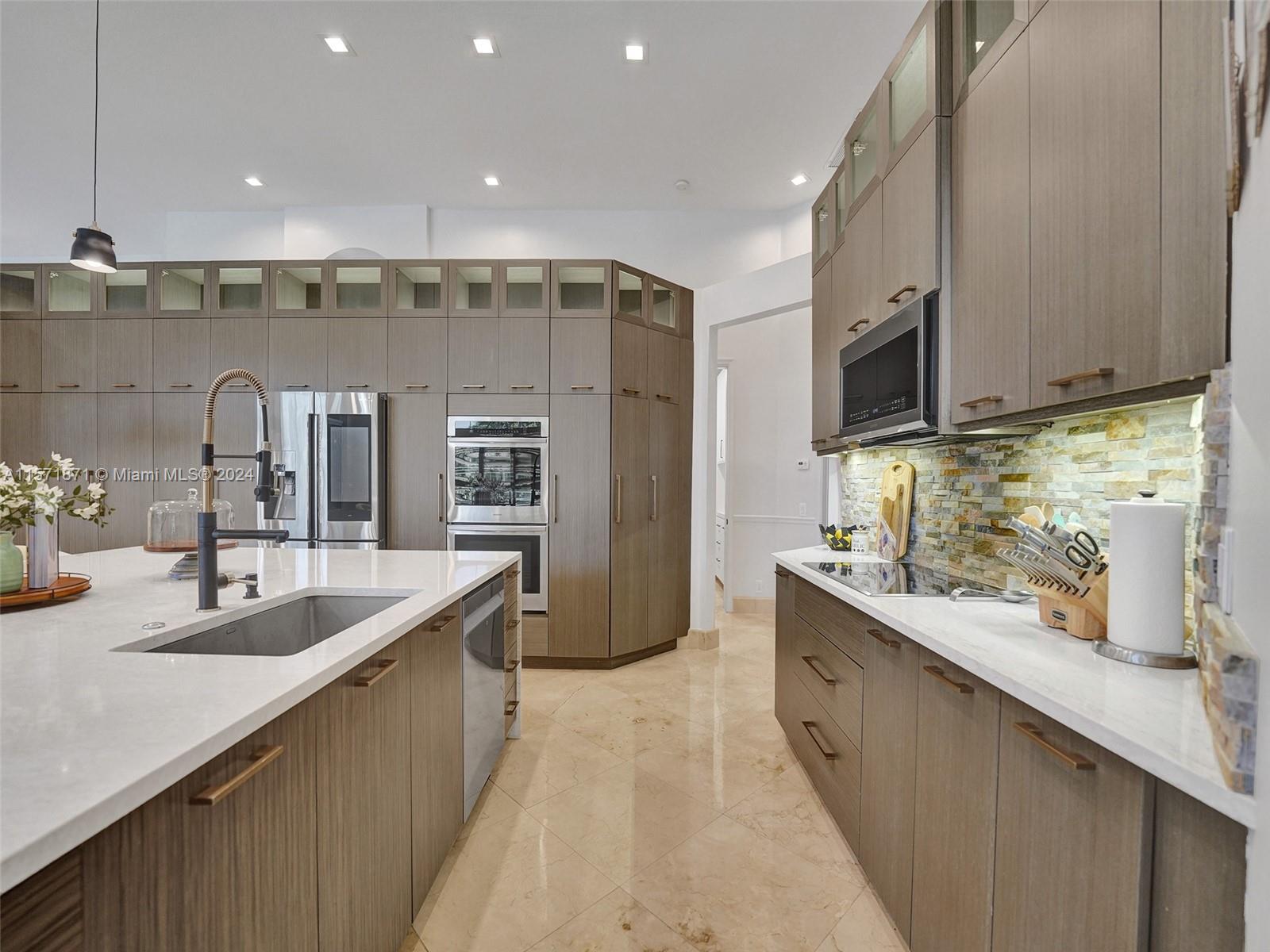 2440 Provence Cir