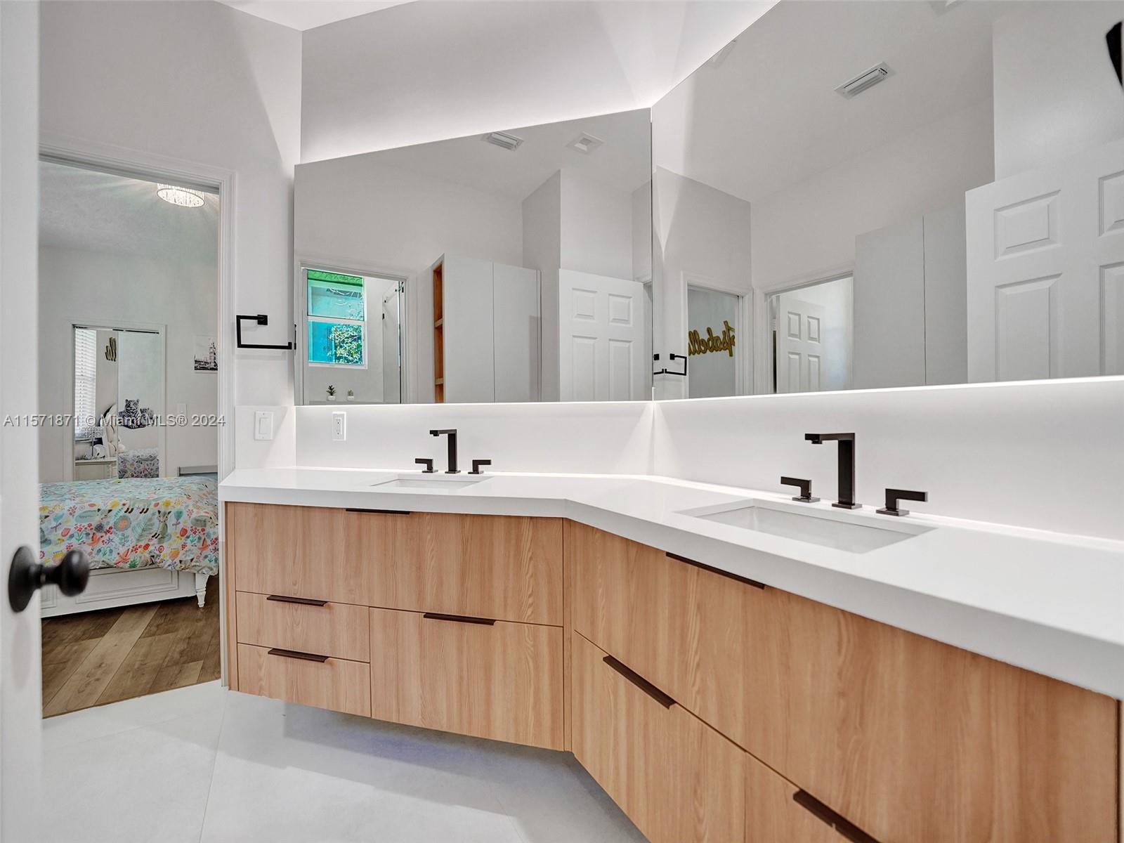 2440 Provence Cir