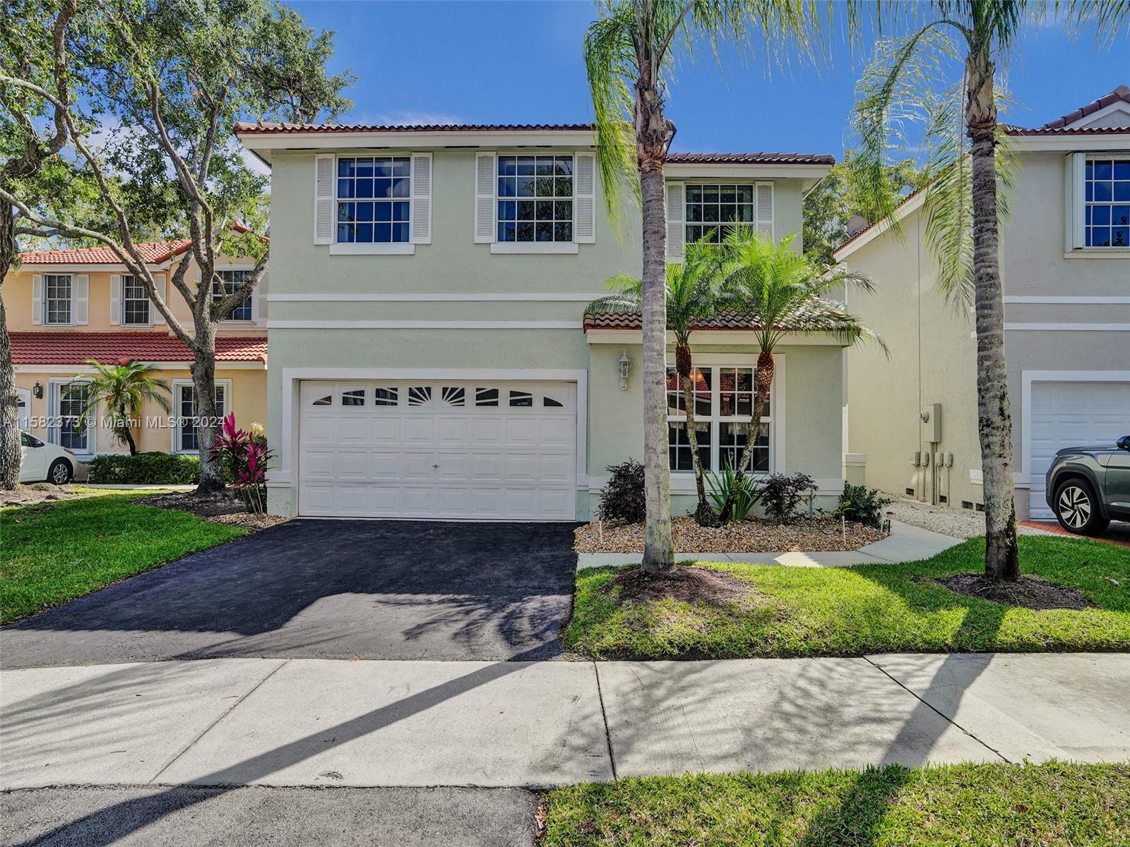 820 Garnet Cir