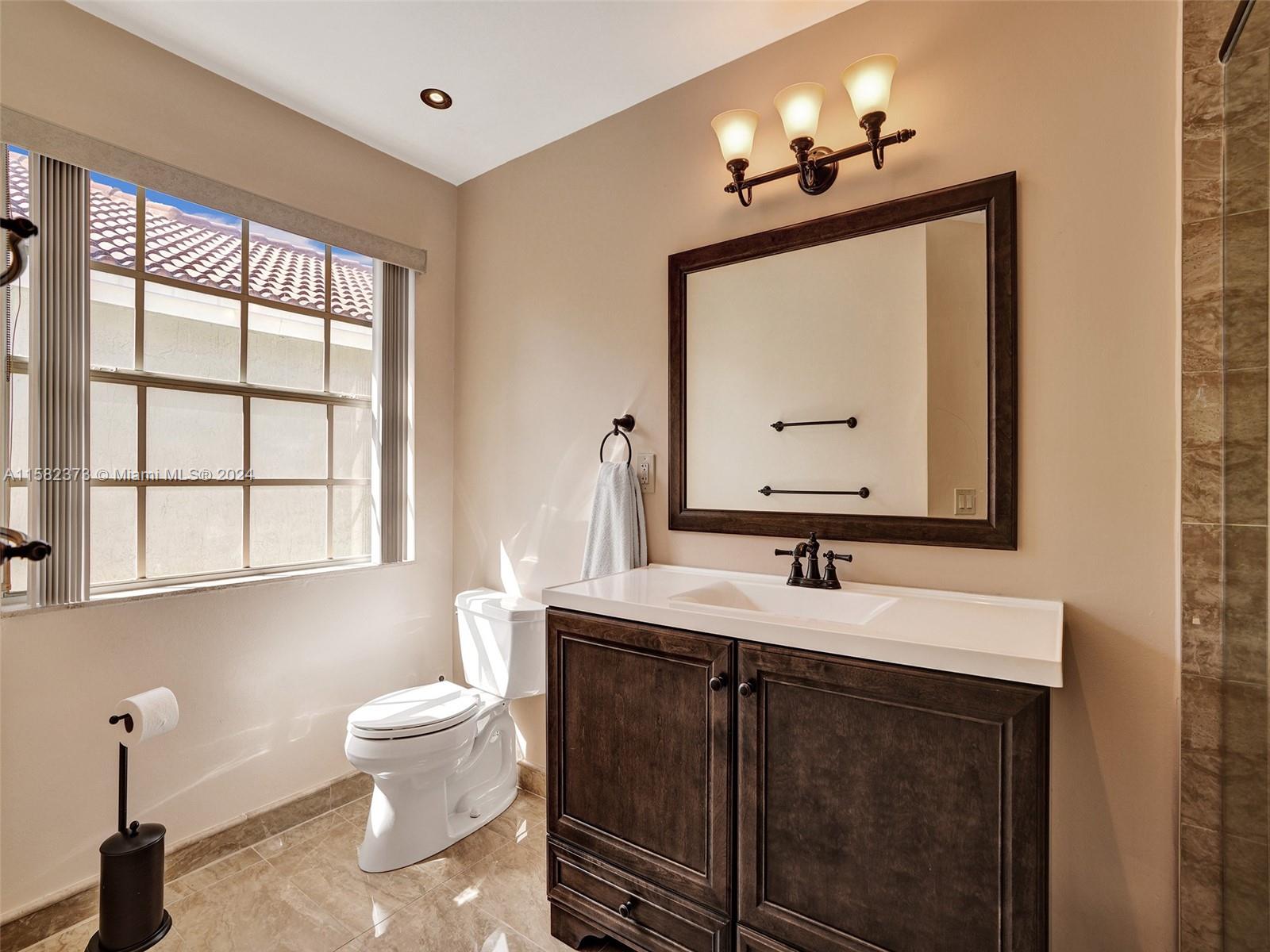 820 Garnet Cir