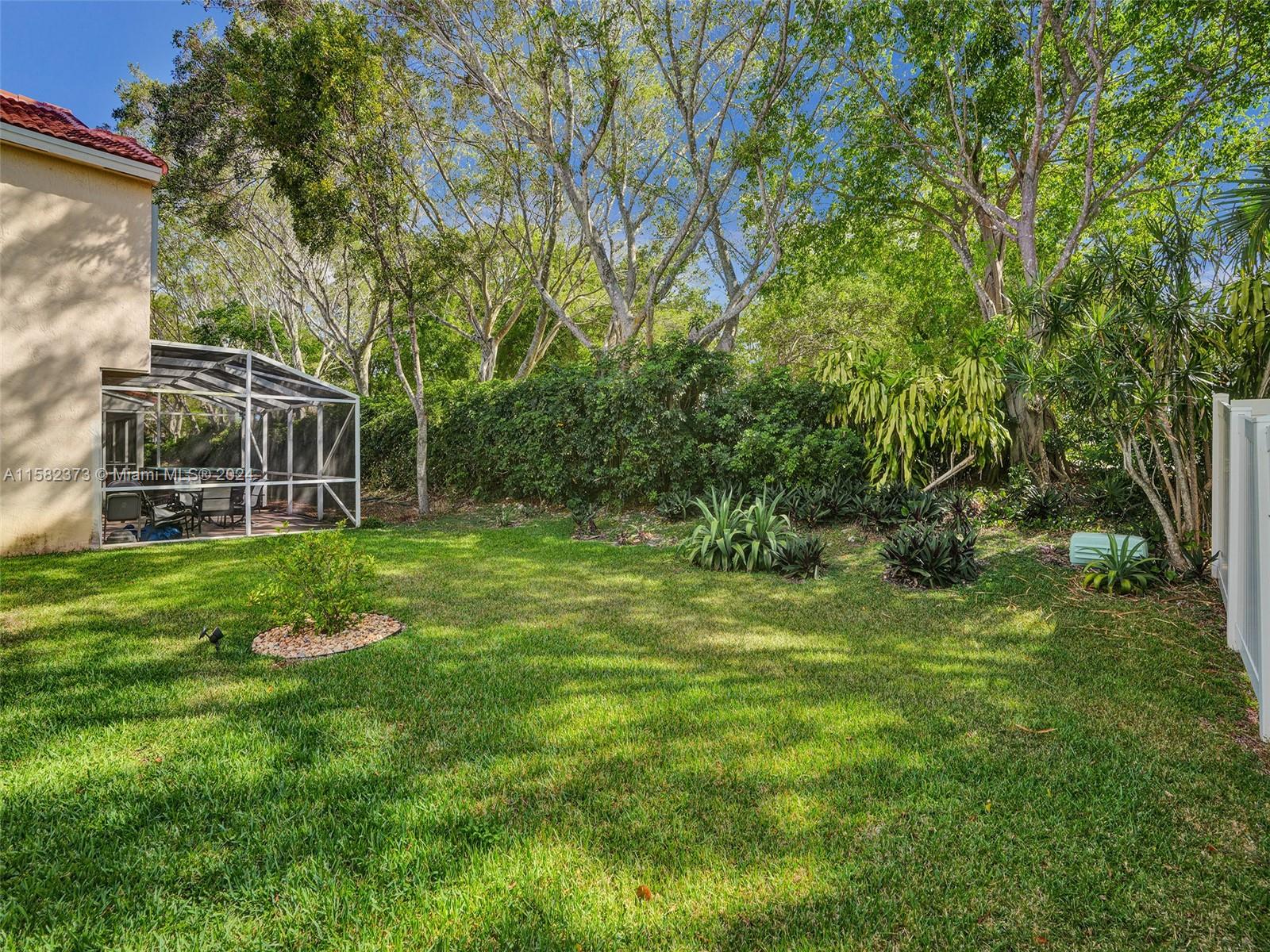 820 Garnet Cir