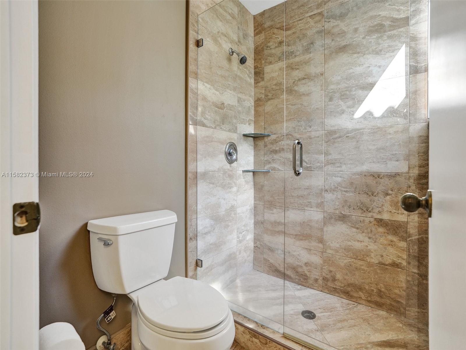 820 Garnet Cir