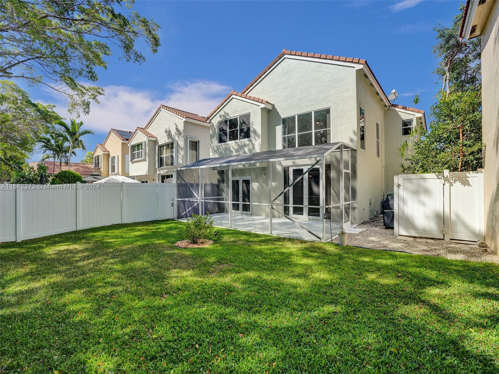 820 Garnet Cir