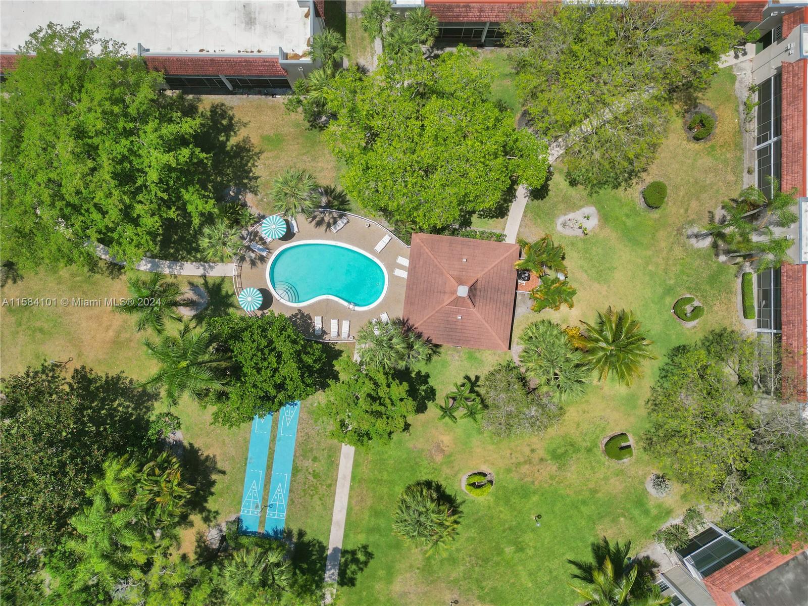 3772 Inverrary Blvd # 107