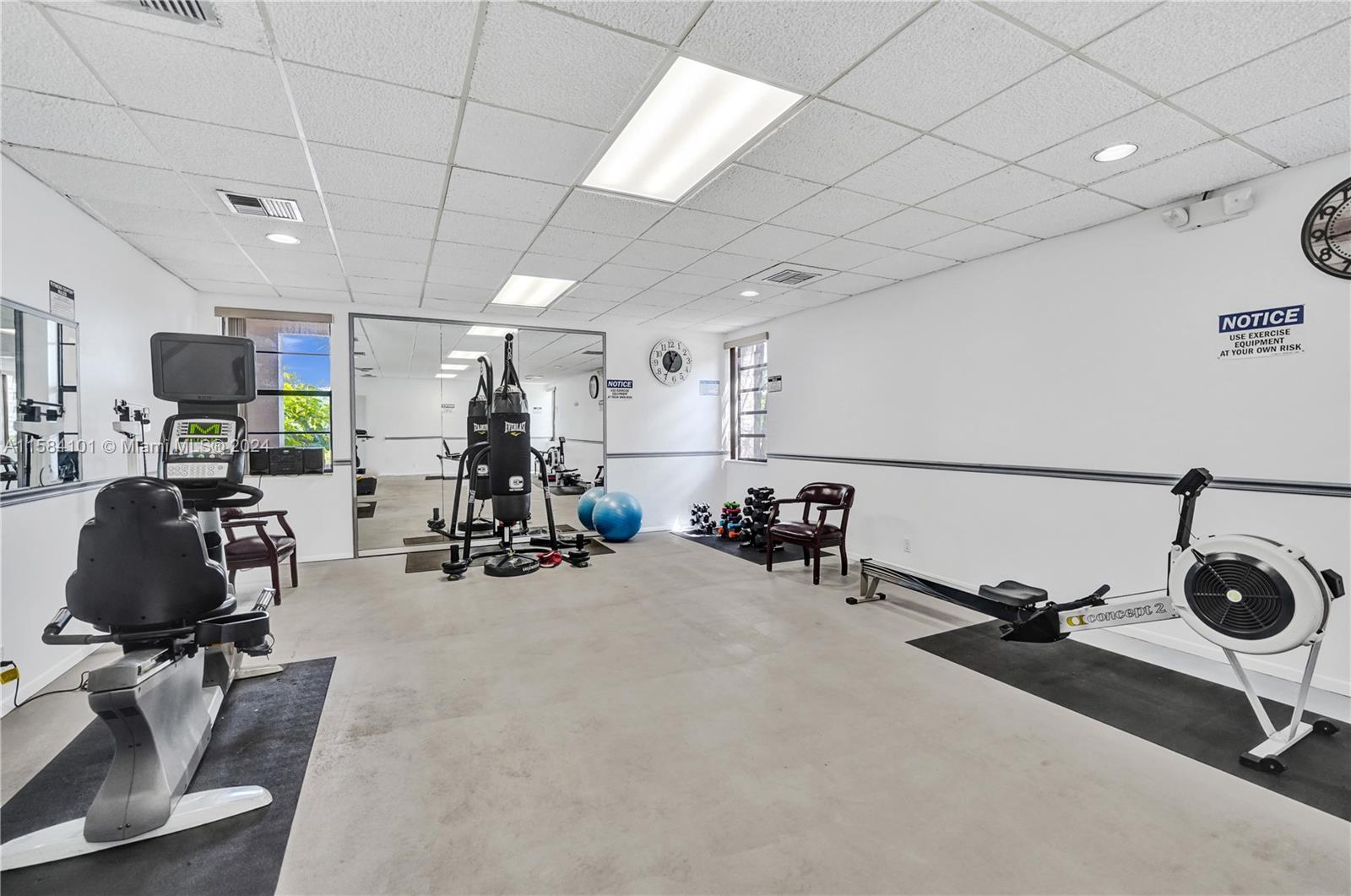 3772 Inverrary Blvd # 107