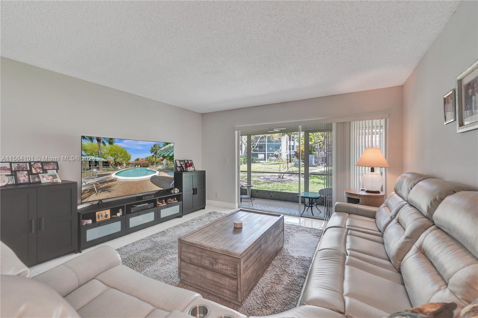 3772 Inverrary Blvd # 107